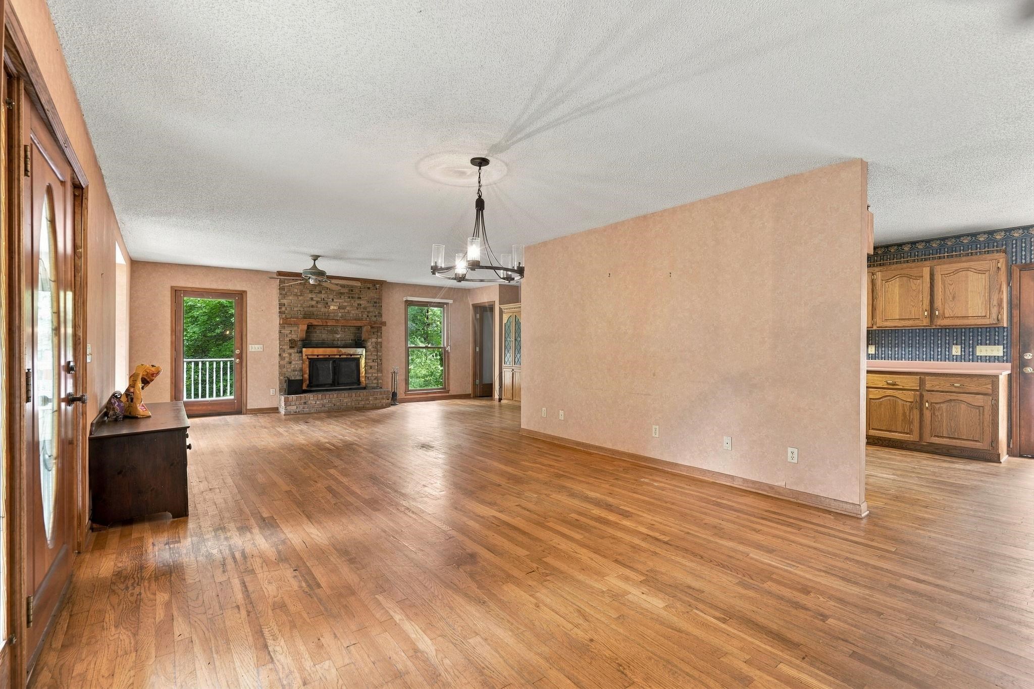 133 Pinetree Lane Property Photo 15