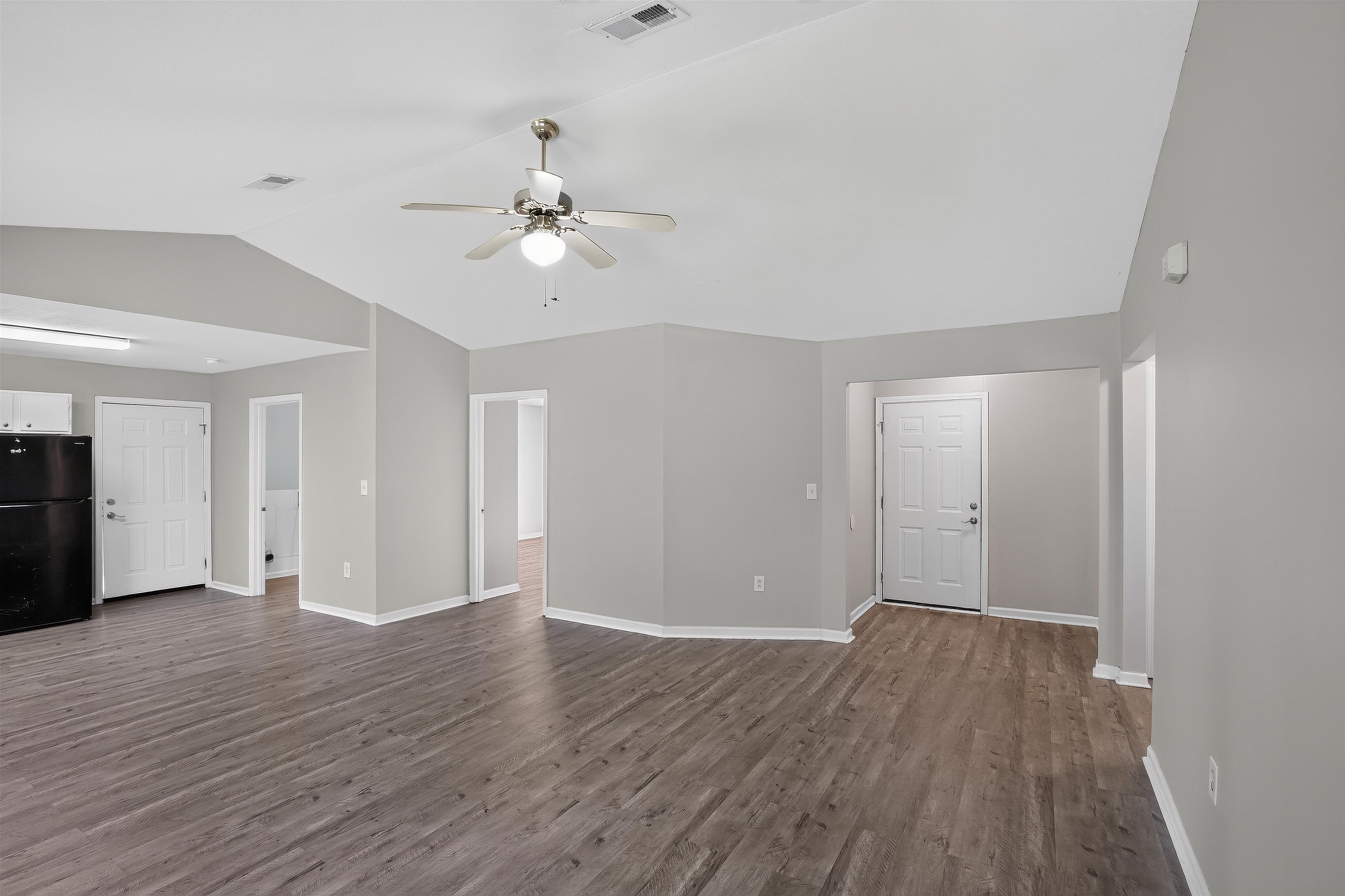 1848 Tamara Way Property Photo 7