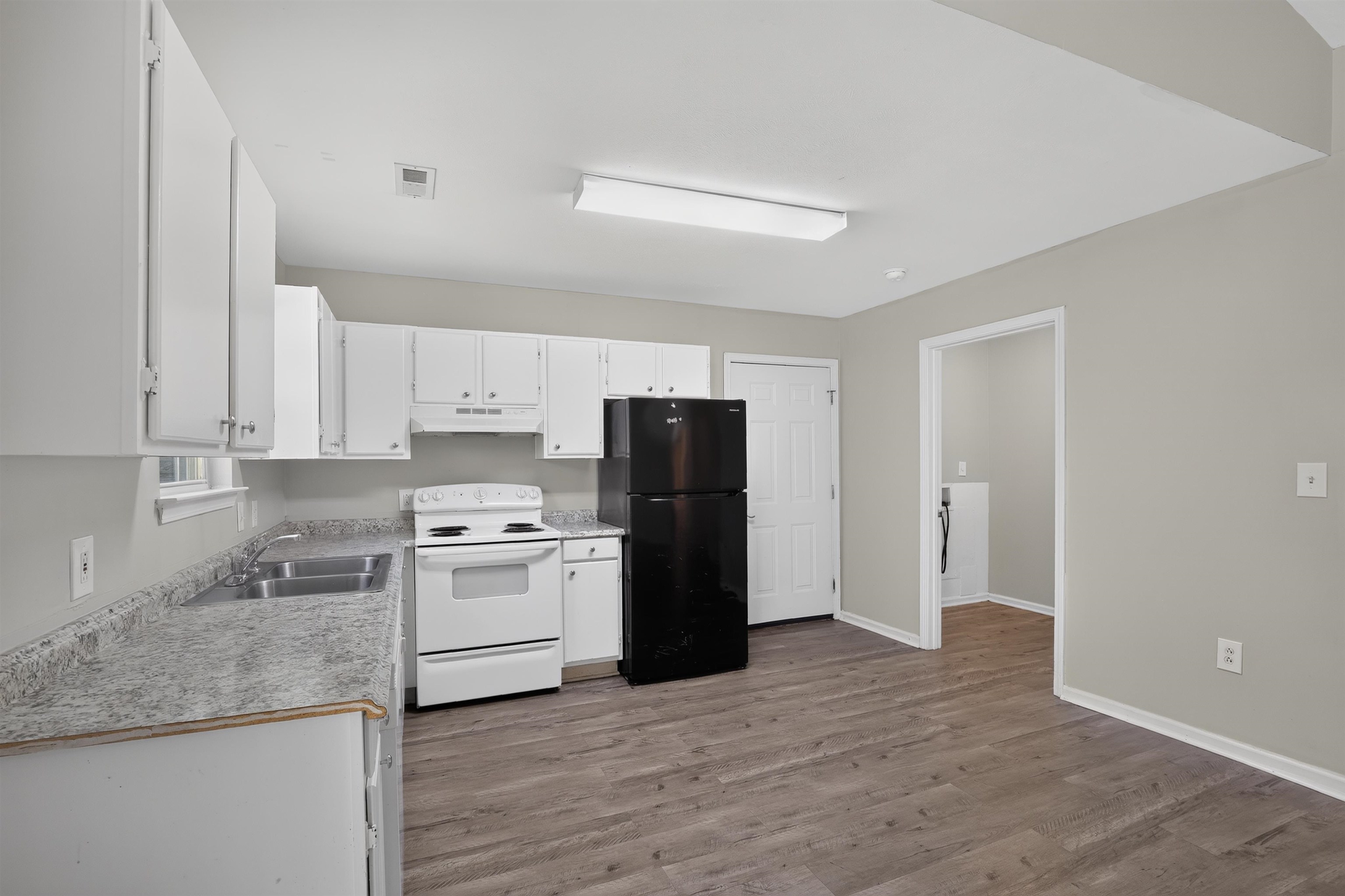 1848 Tamara Way Property Photo 9