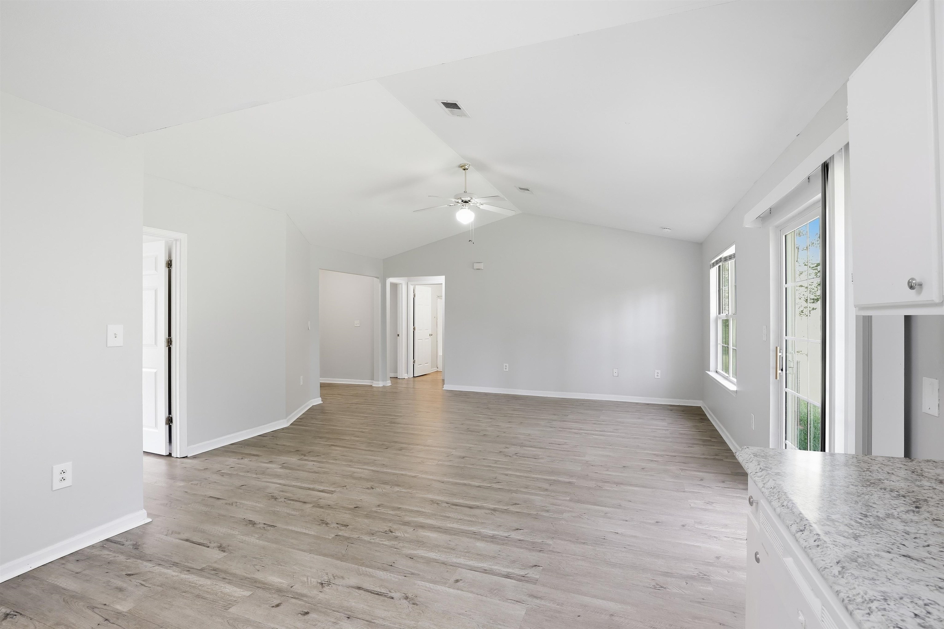 1848 Tamara Way Property Photo 26