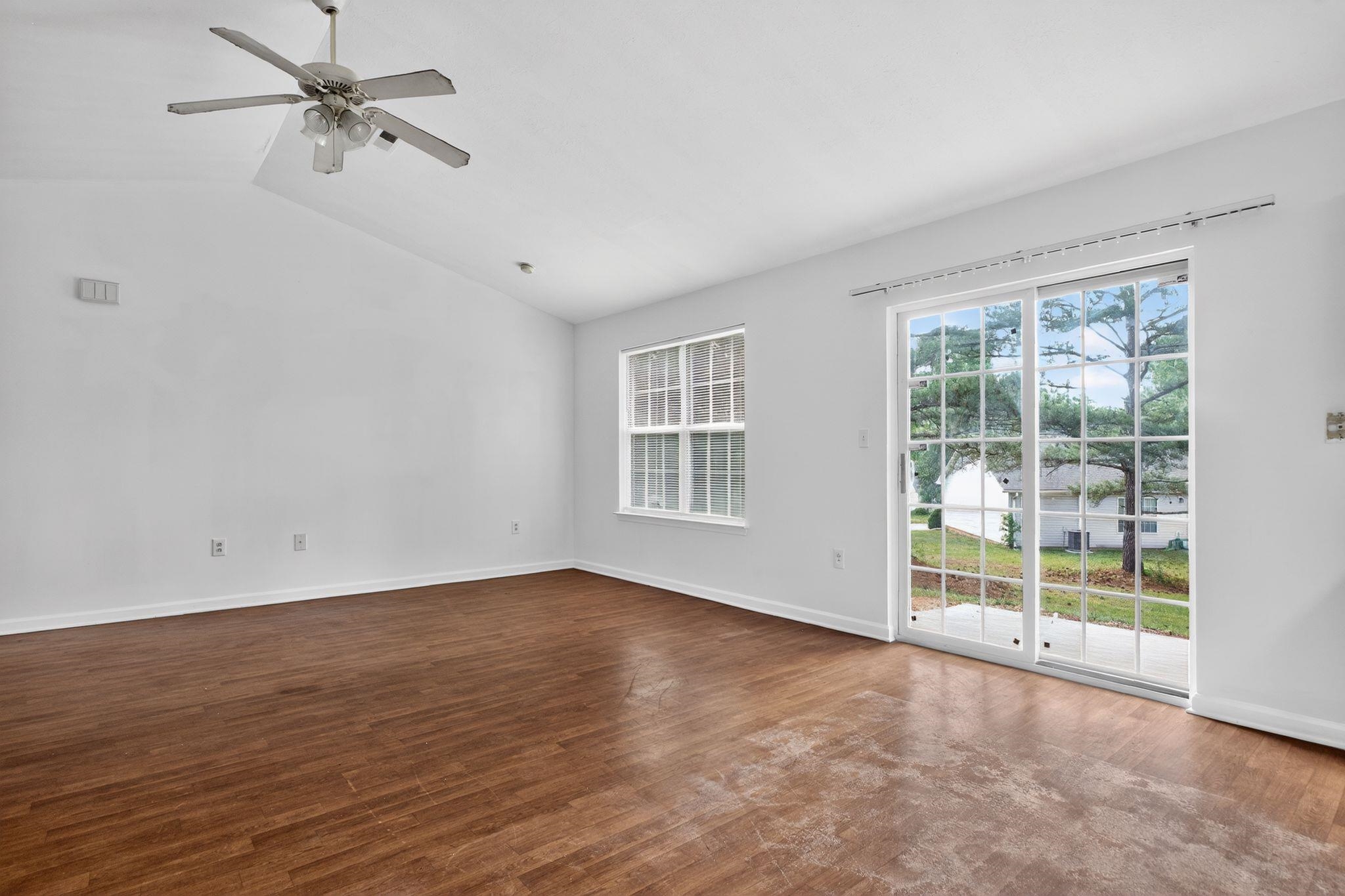 526 Lavendula Street Property Photo 4