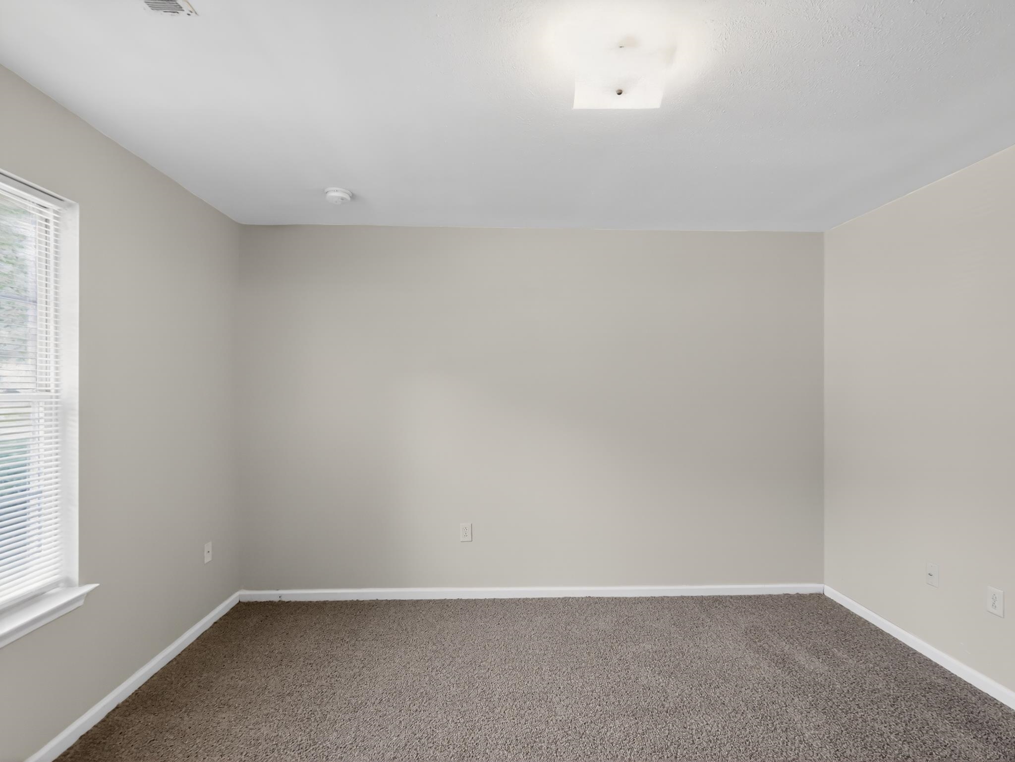 1875 Tamara Way Property Photo 16