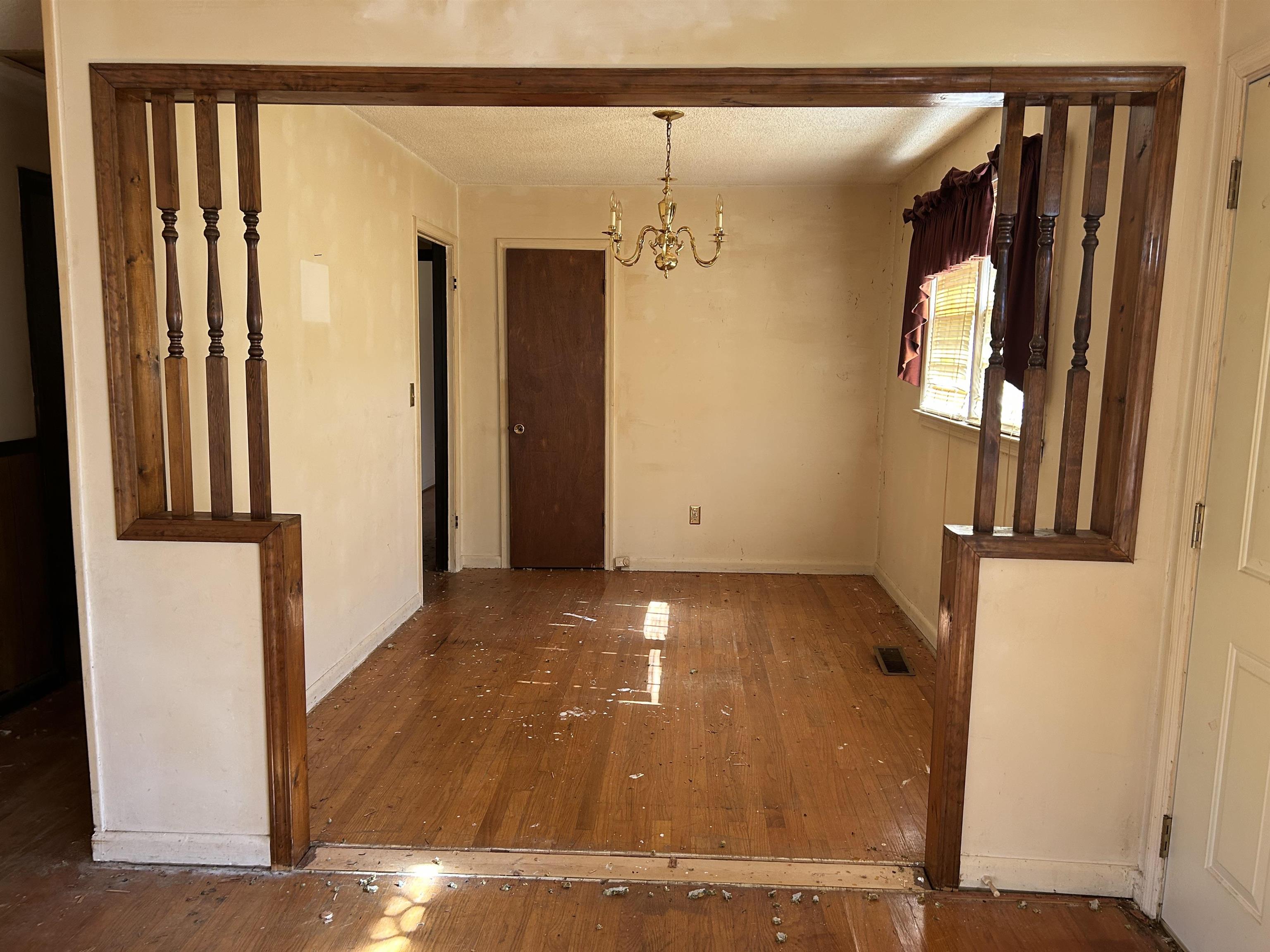 435 Summerland Drive Property Photo 5