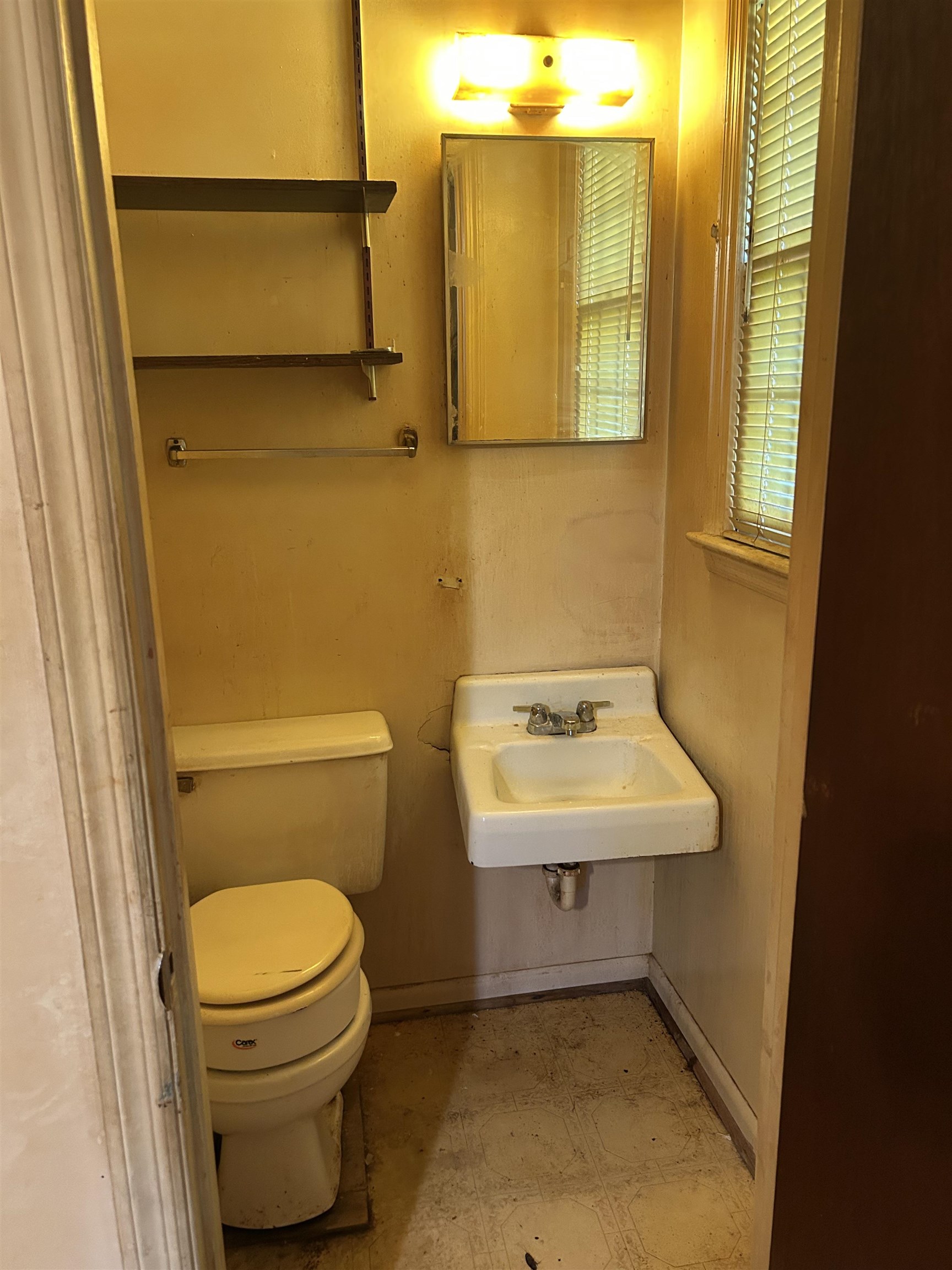 435 Summerland Drive Property Photo 9