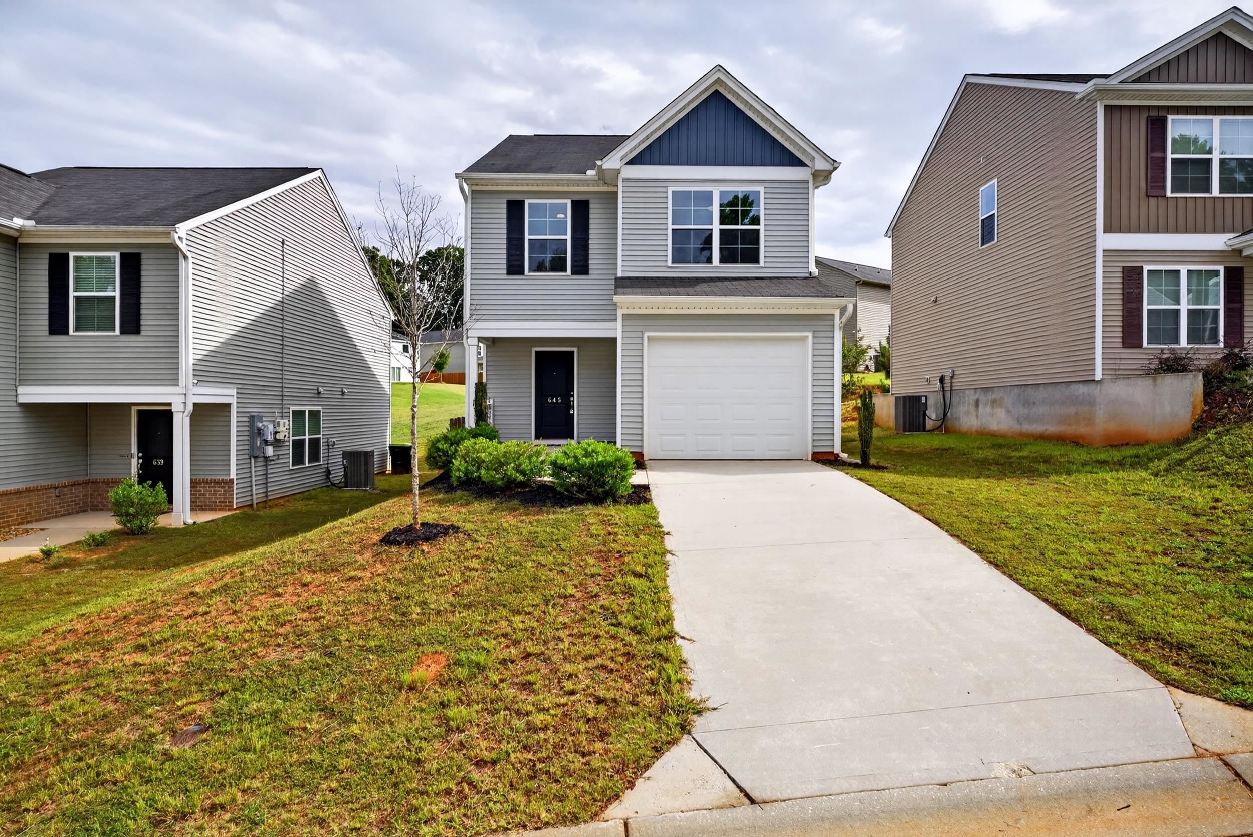 645 Millsgate Circle Property Photo 1