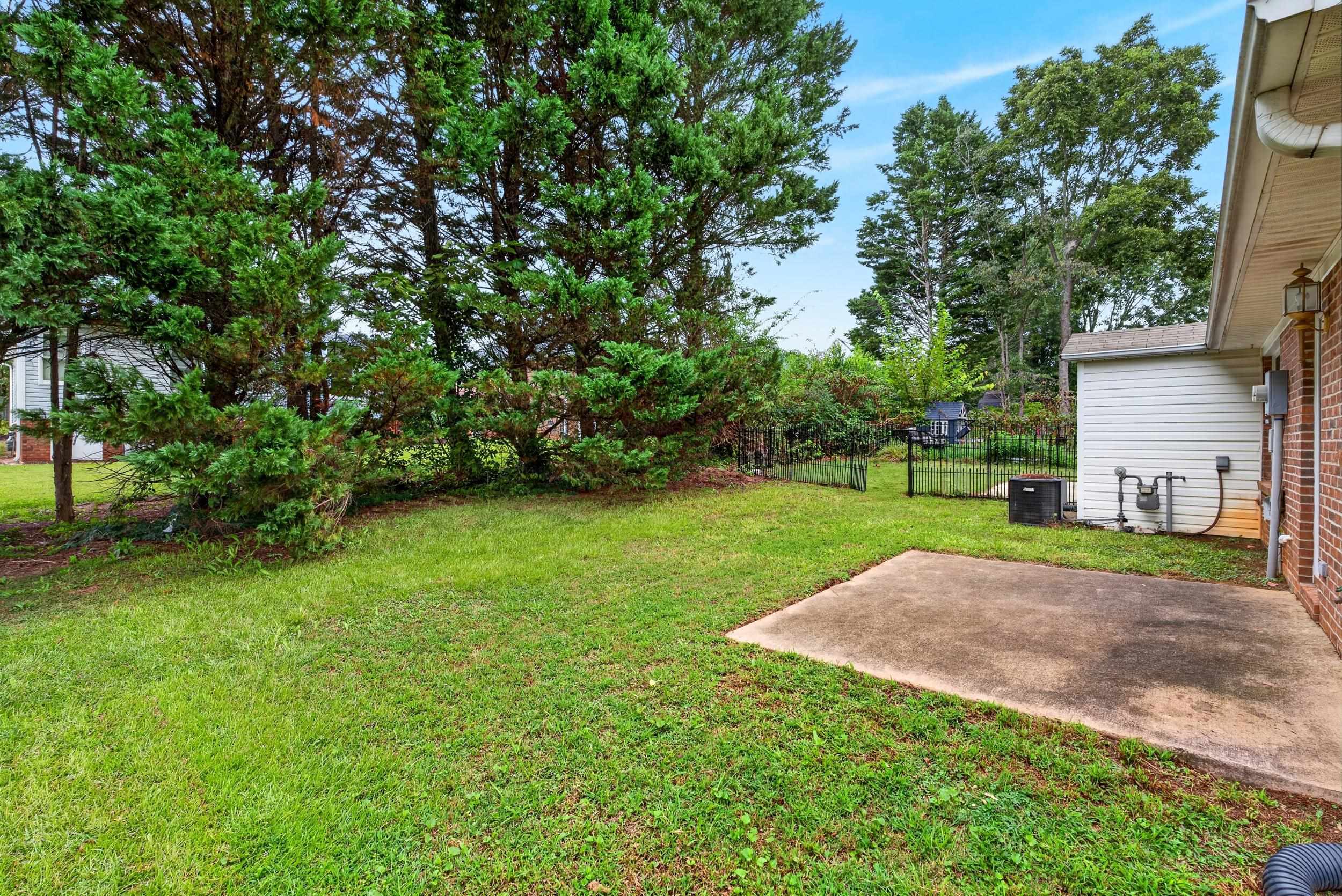 366 W Pointe Drive Property Photo 26