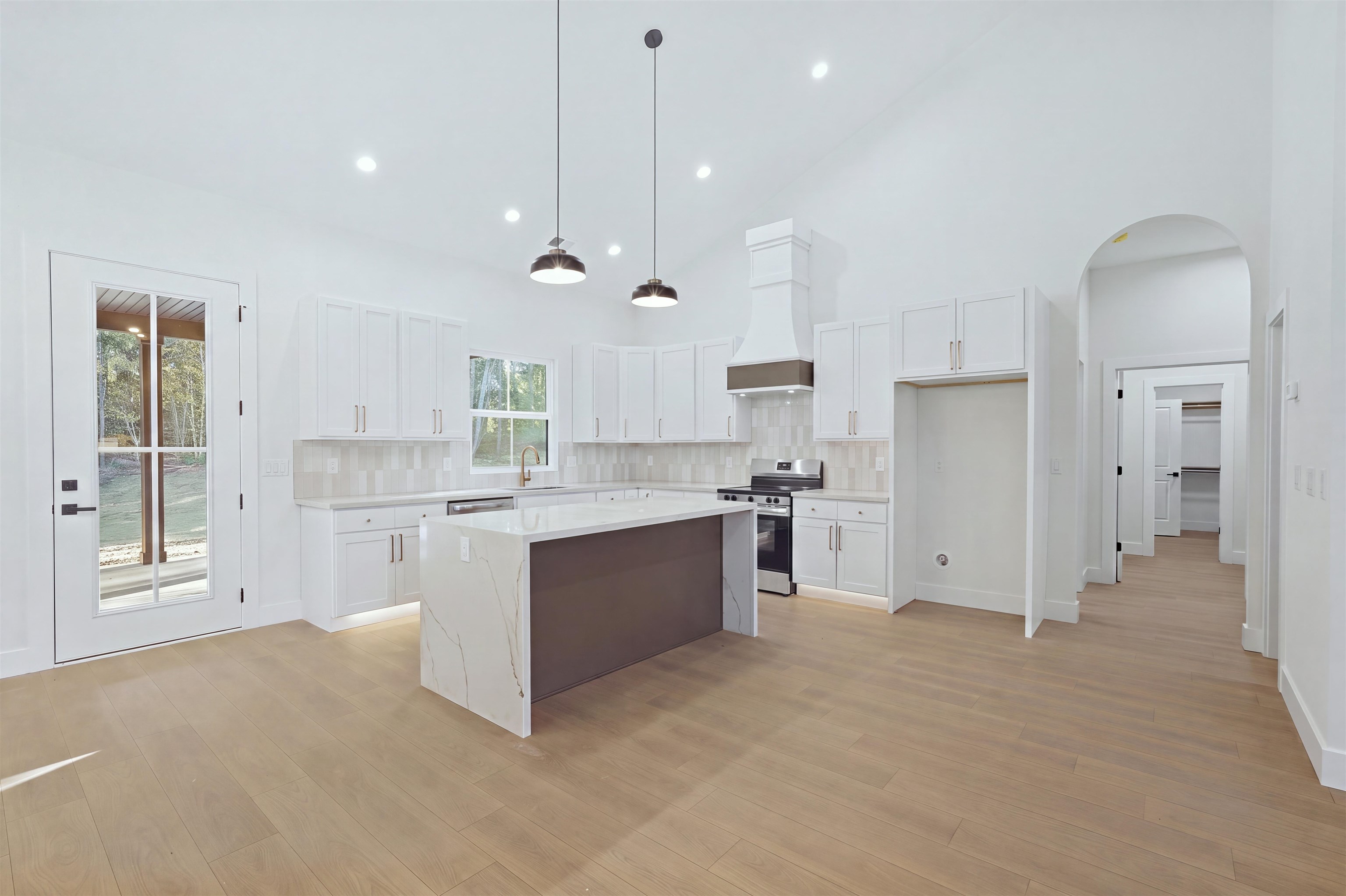 8620 Parris Bridge Road Property Photo 10