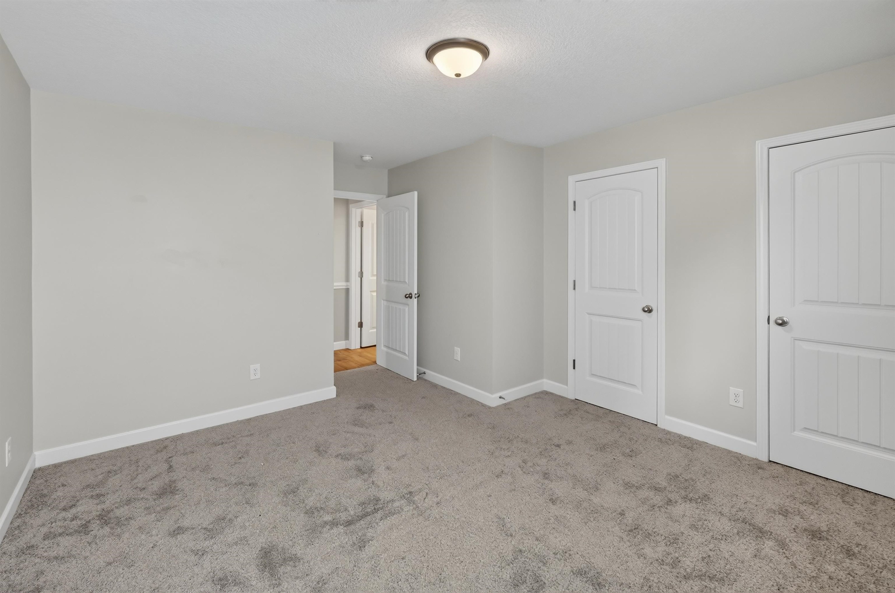680 Spartan Commodor Ln Property Photo 12
