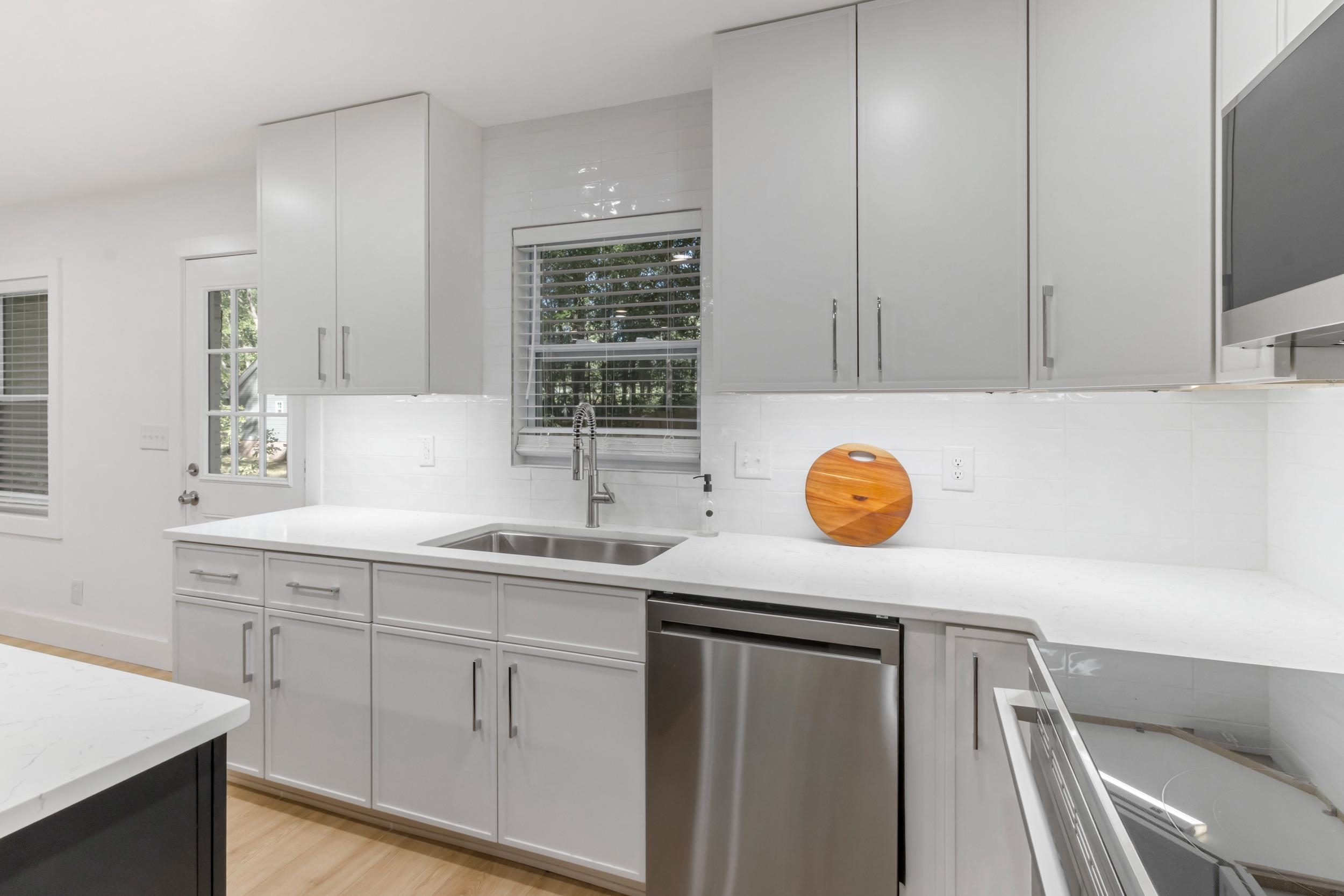 2020 Berrywood Lane Property Photo 12