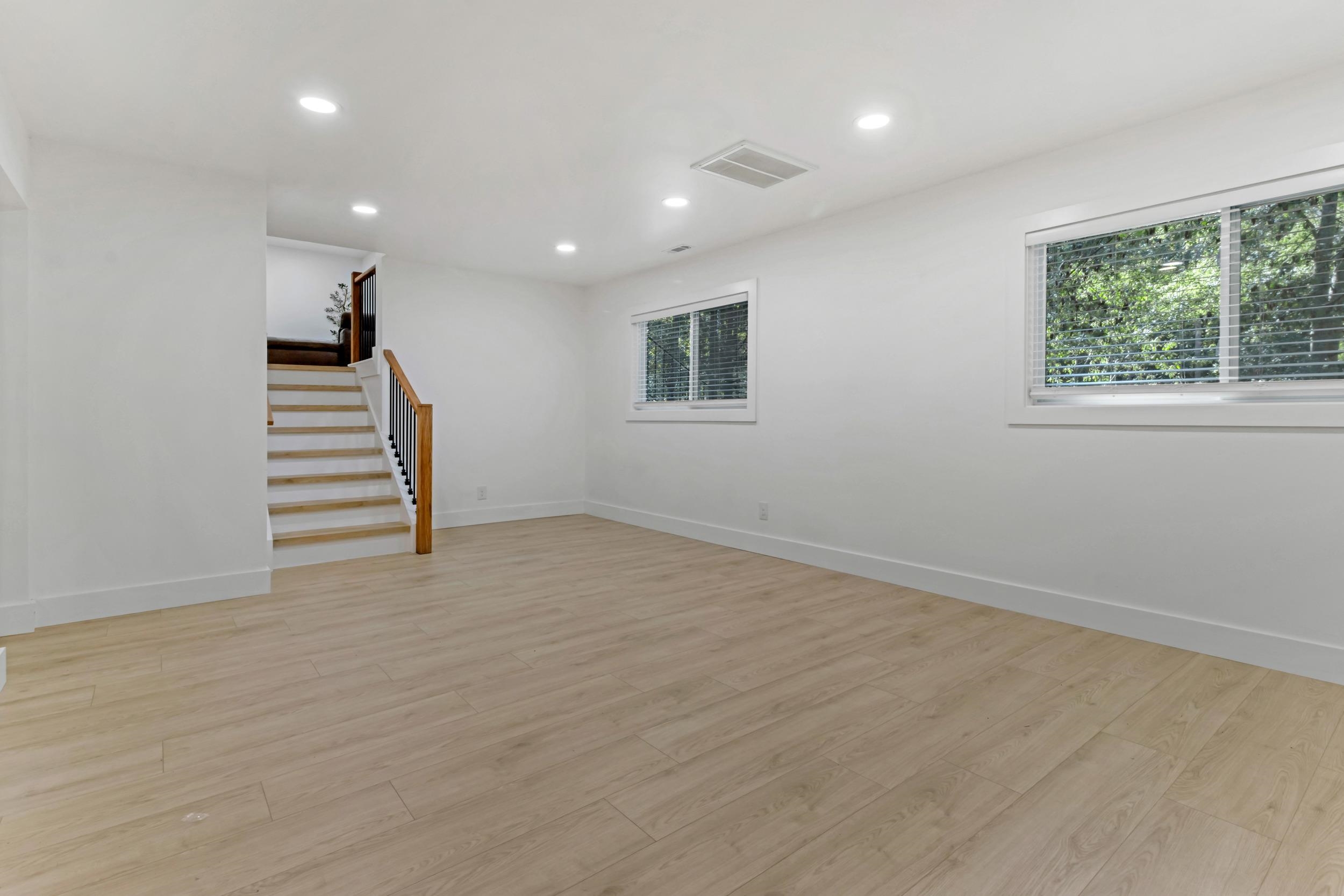 2020 Berrywood Lane Property Photo 23