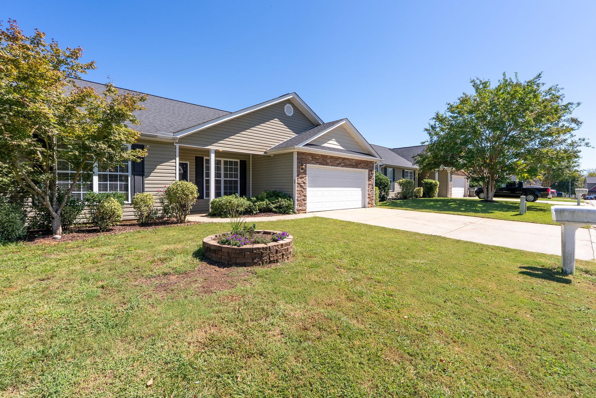 9 Tack Lane Property Photo 2