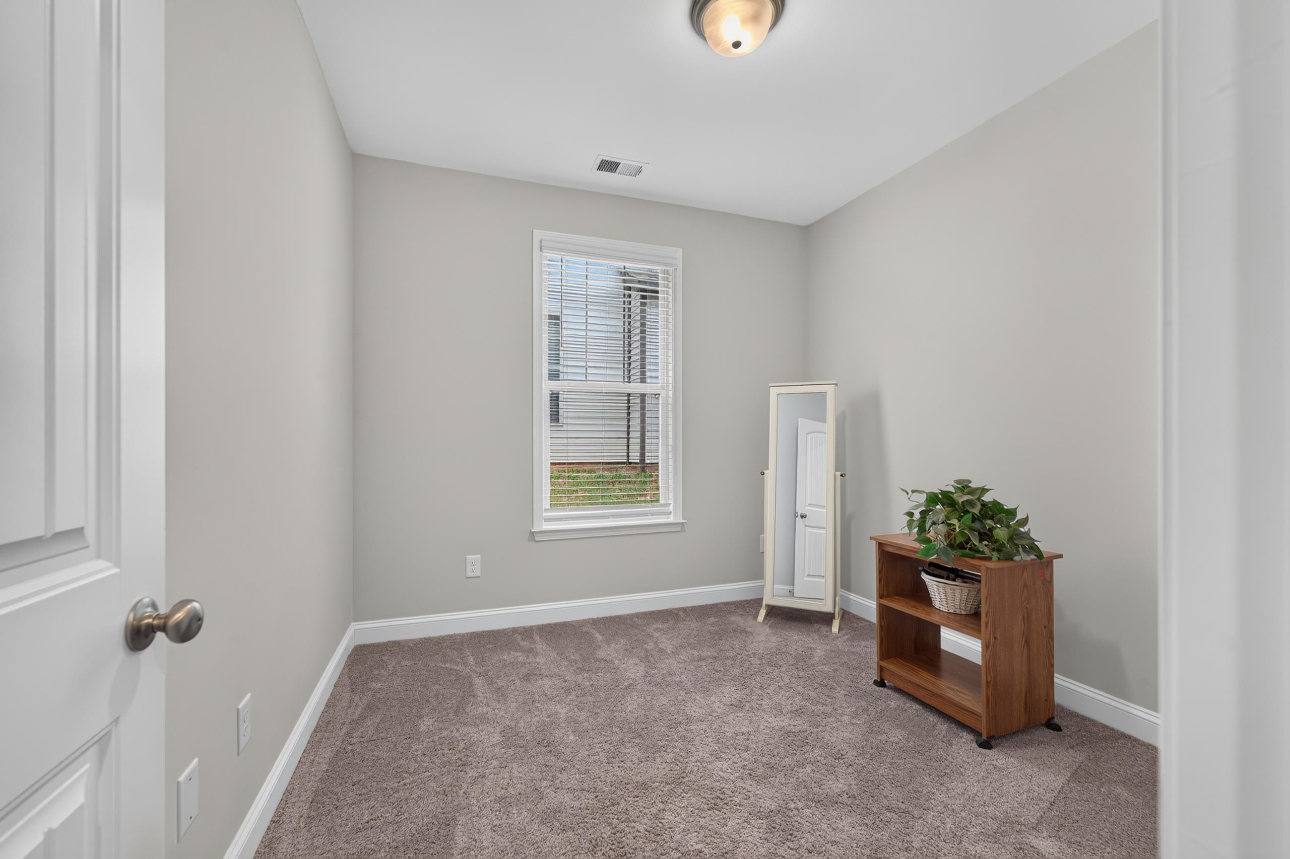 541 Chantry Lane Property Photo 36