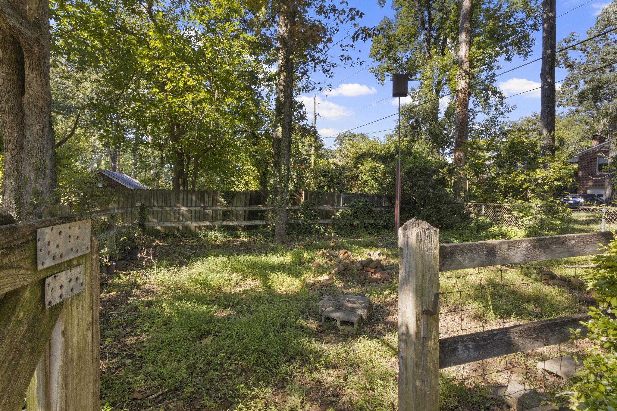 330 E Park Drive Property Photo 33