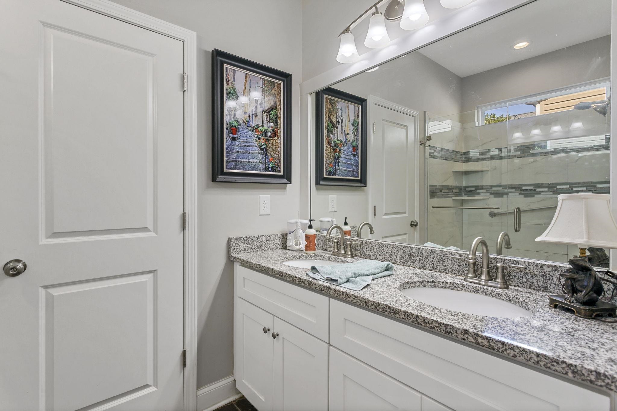 611 Downing Way Property Photo 17