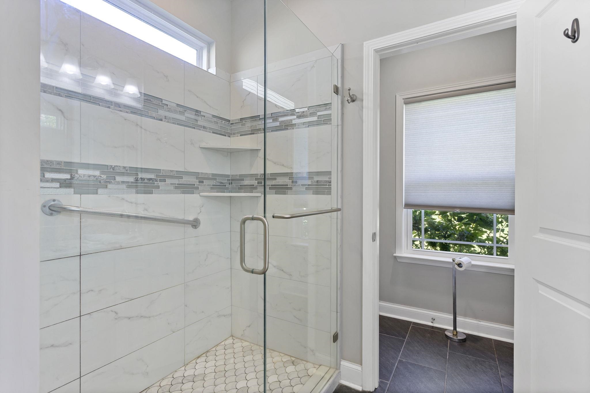 611 Downing Way Property Photo 18
