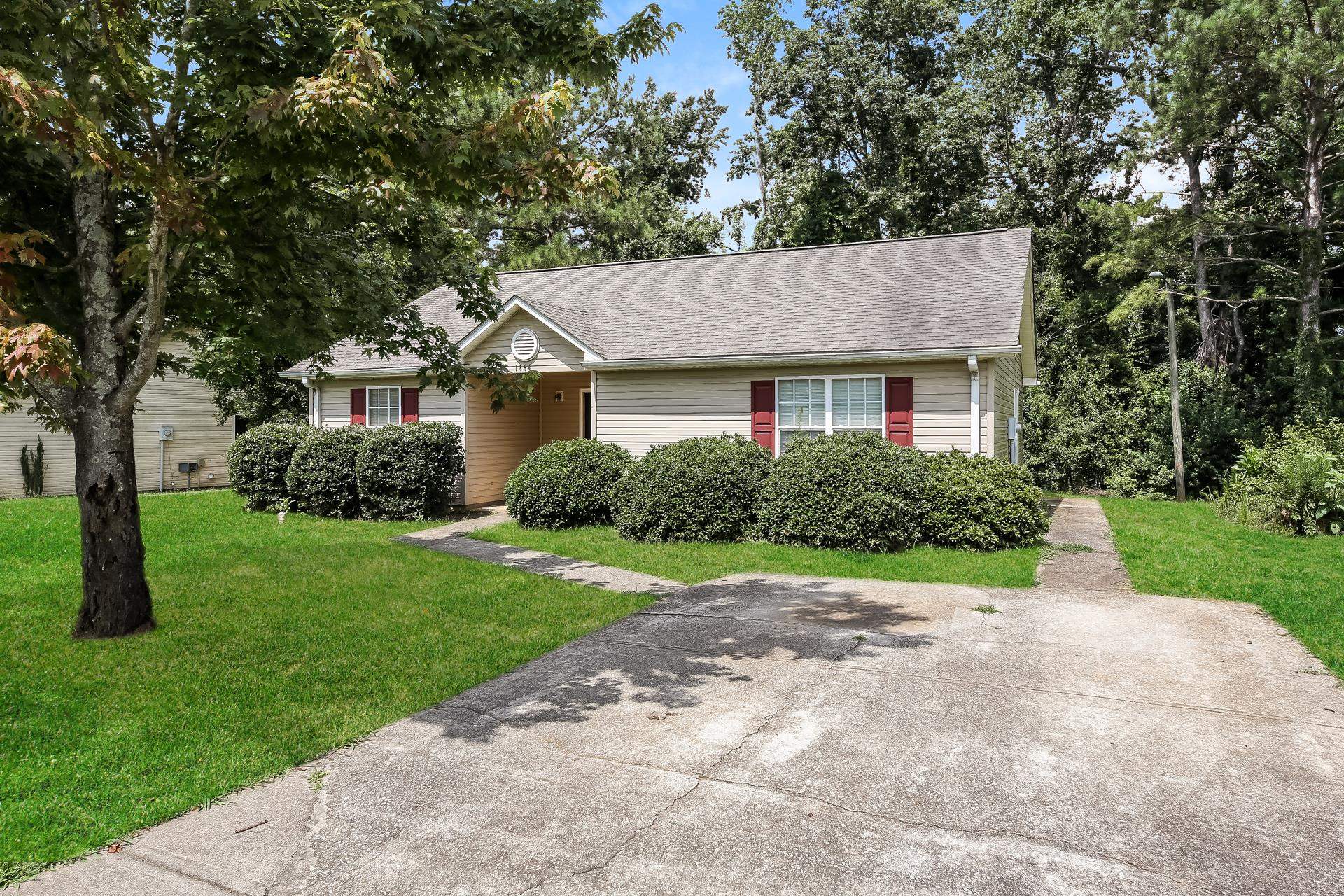 1864 Tamara Way Property Photo 2