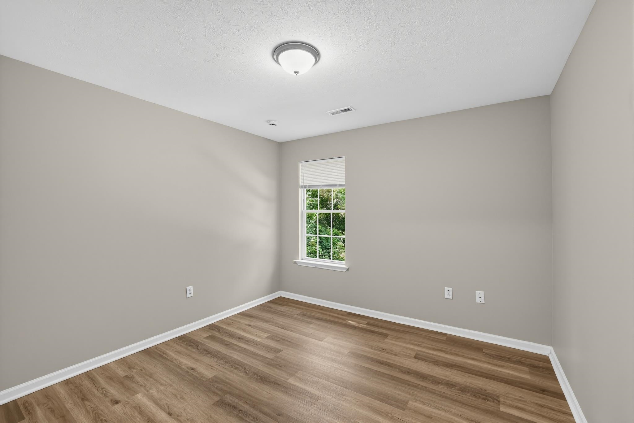 1864 Tamara Way Property Photo 17