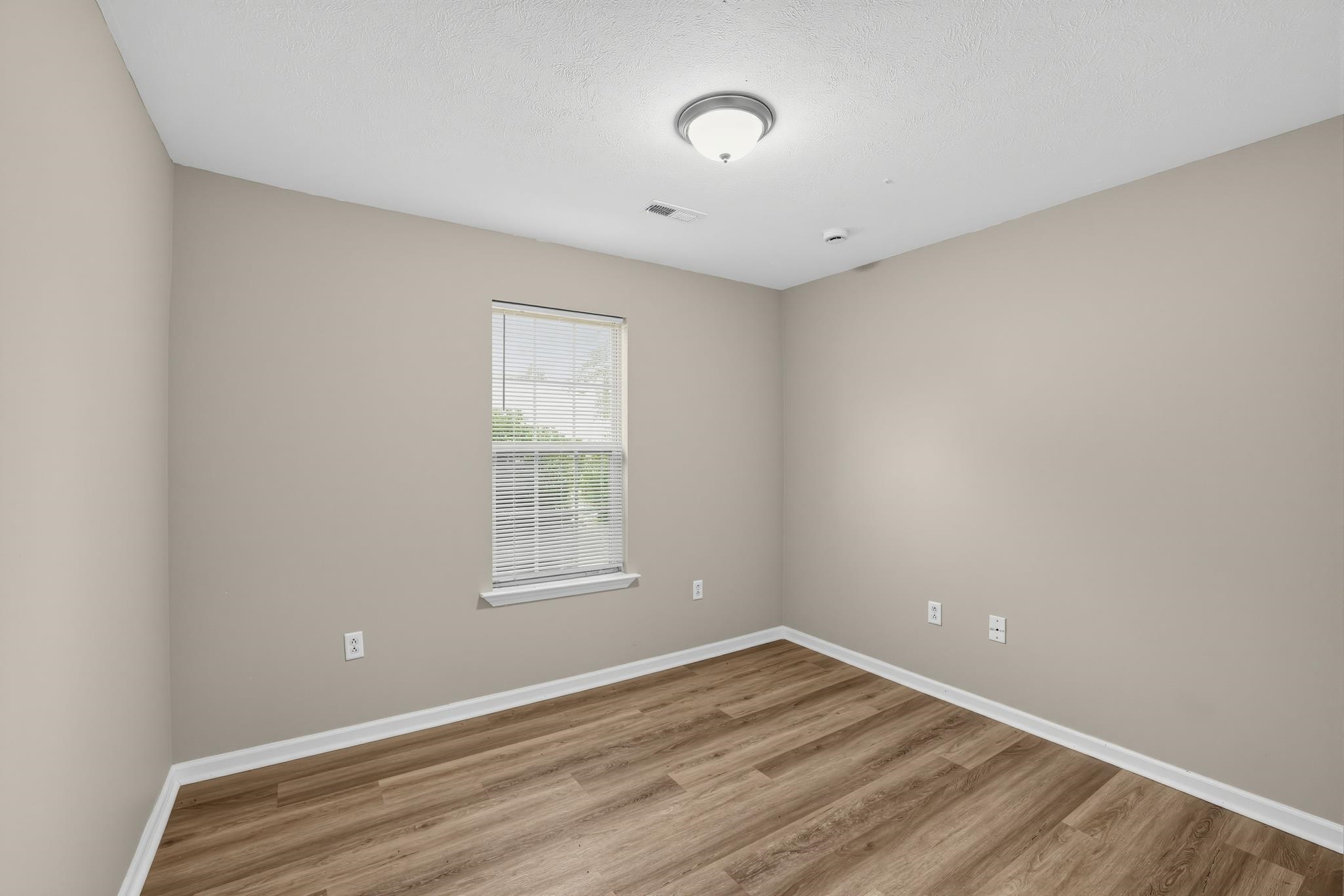 1864 Tamara Way Property Photo 19