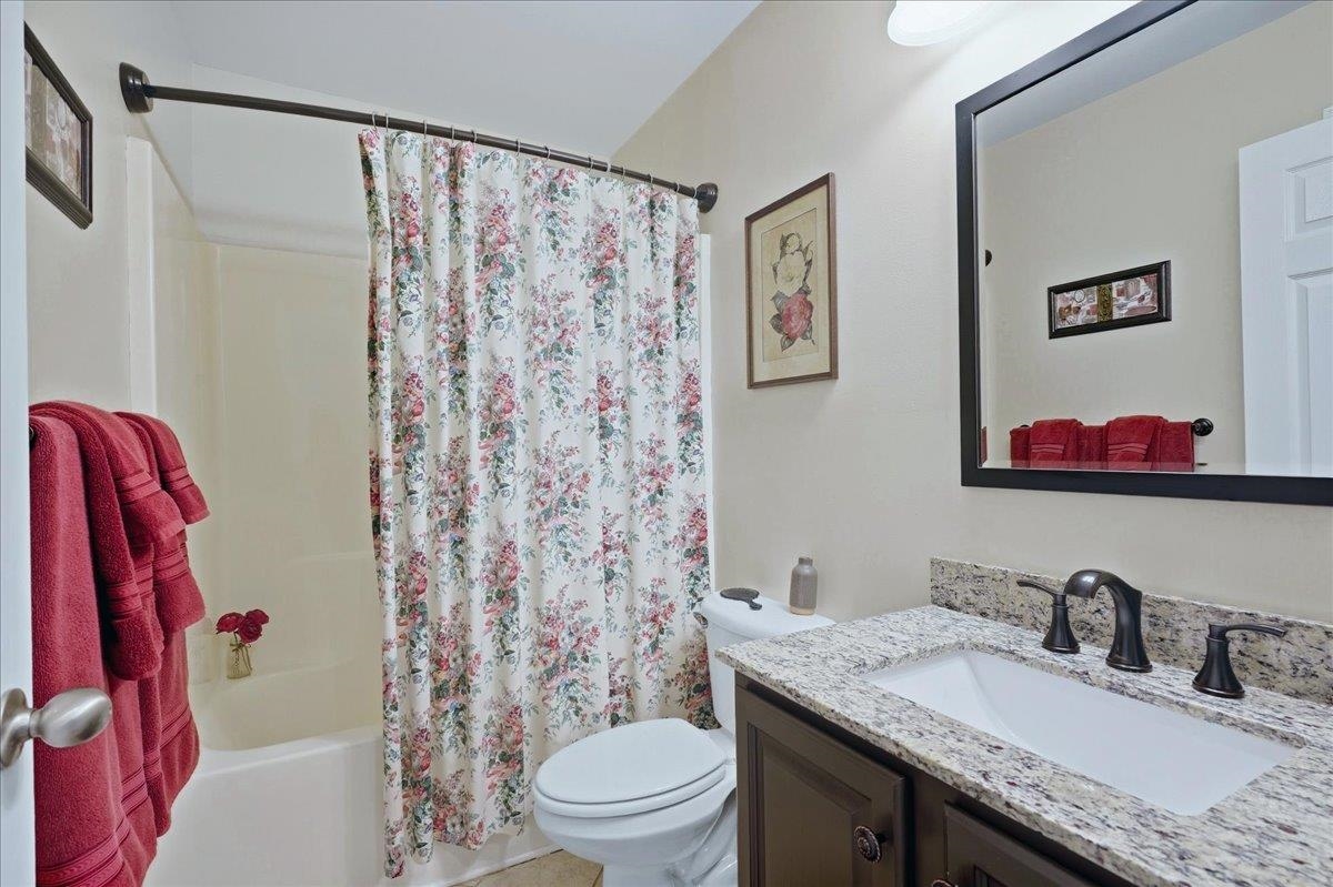 213 Henderson Meadow Way Property Photo 24
