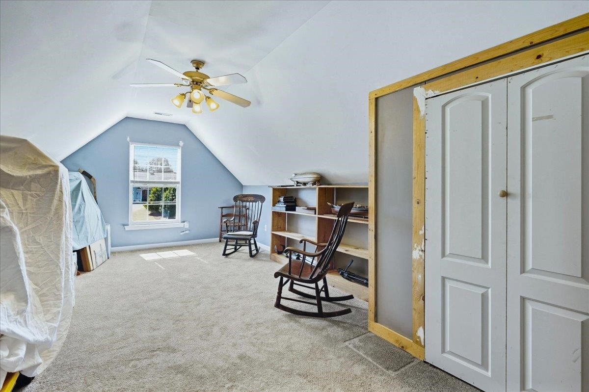 213 Henderson Meadow Way Property Photo 29