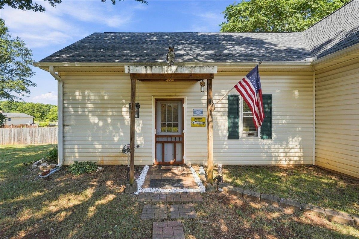 213 Henderson Meadow Way Property Photo 33