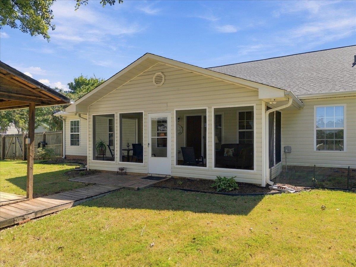 213 Henderson Meadow Way Property Photo 42
