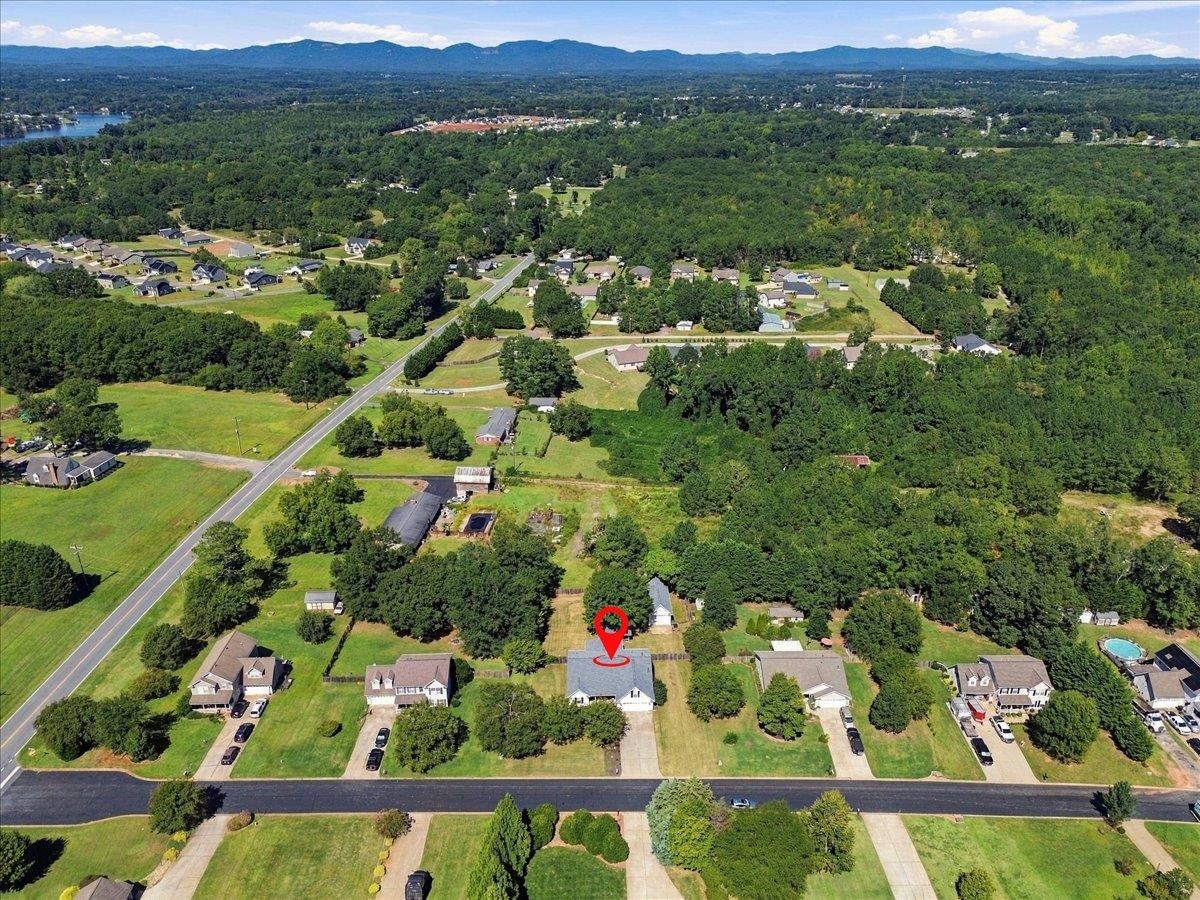 213 Henderson Meadow Way Property Photo 47