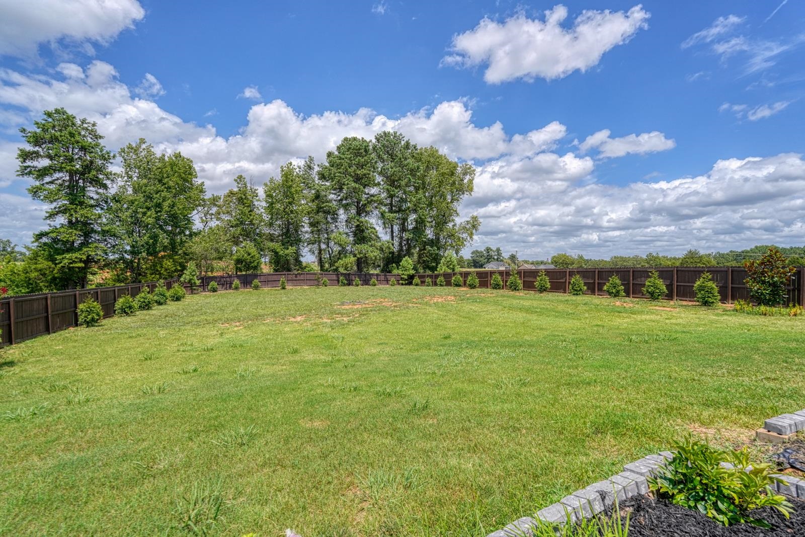 130 Thorn Creek Drive Property Photo 2