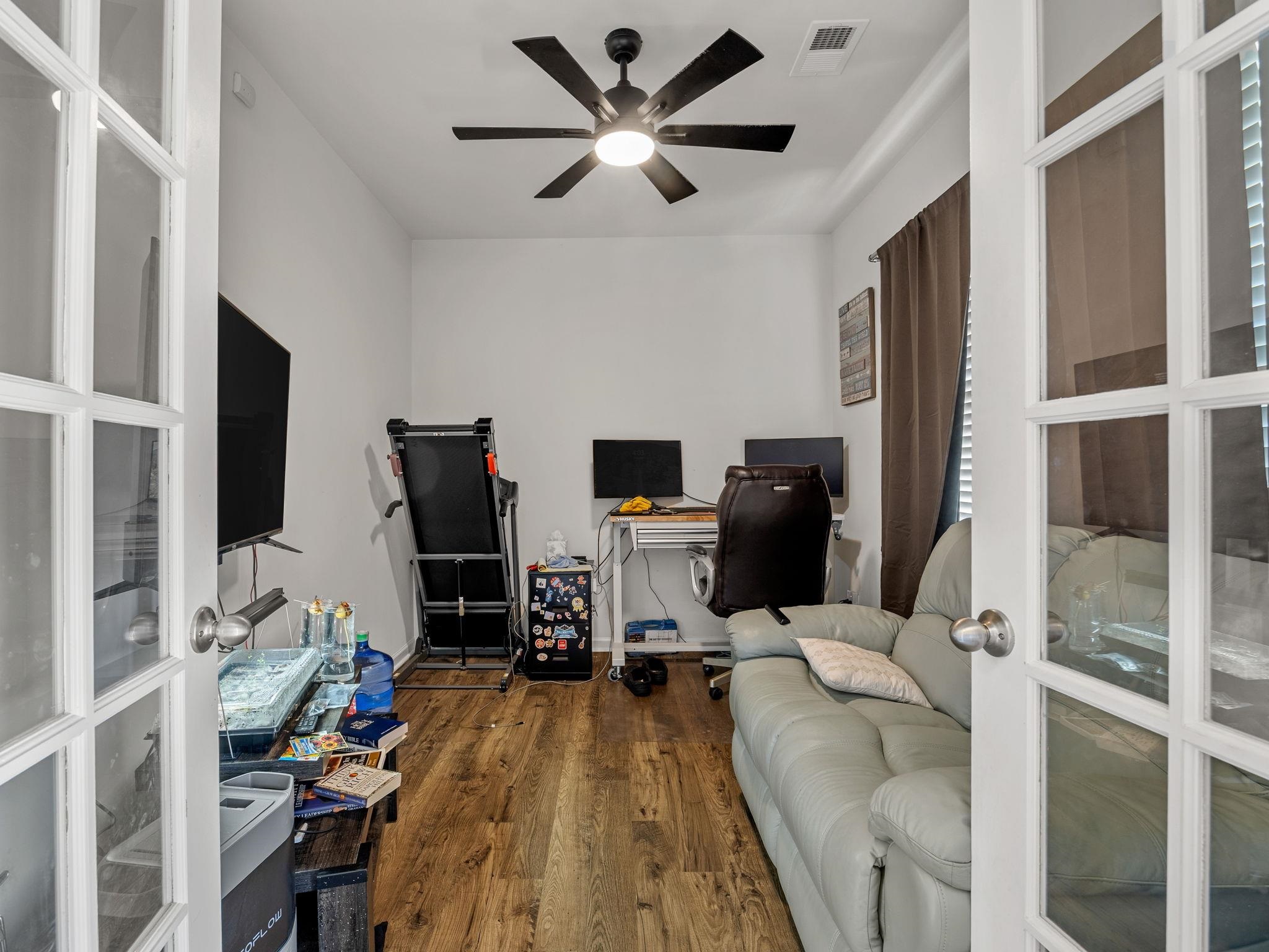 4317 Remington Avenue Property Photo 7