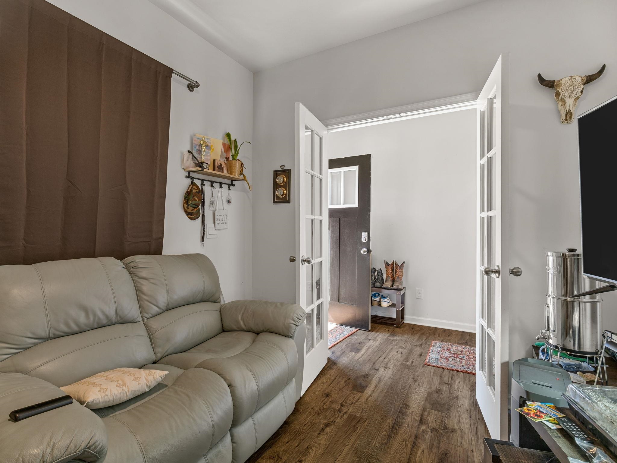 4317 Remington Avenue Property Photo 8