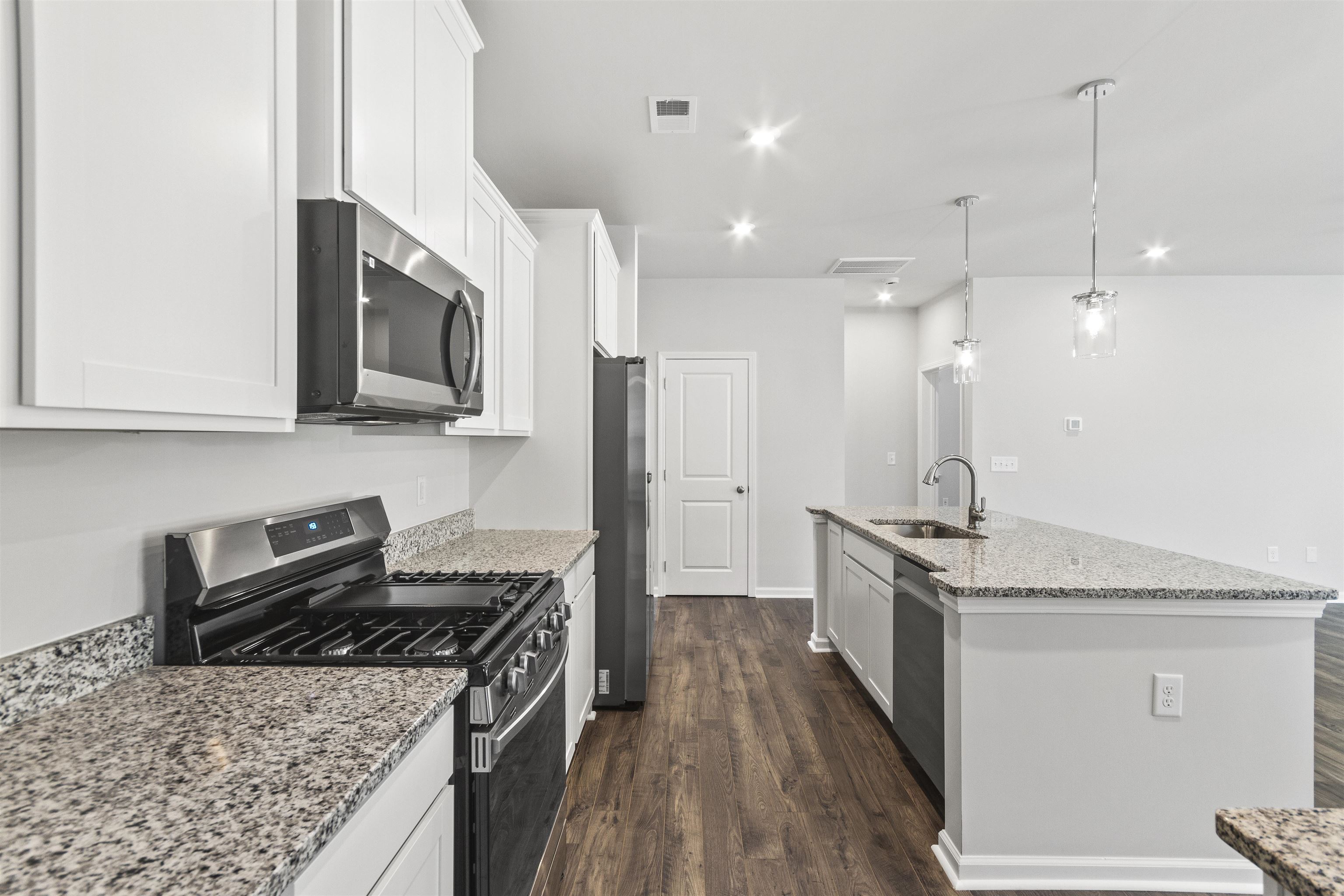 2060 Halton Oaks Drive Property Photo 4