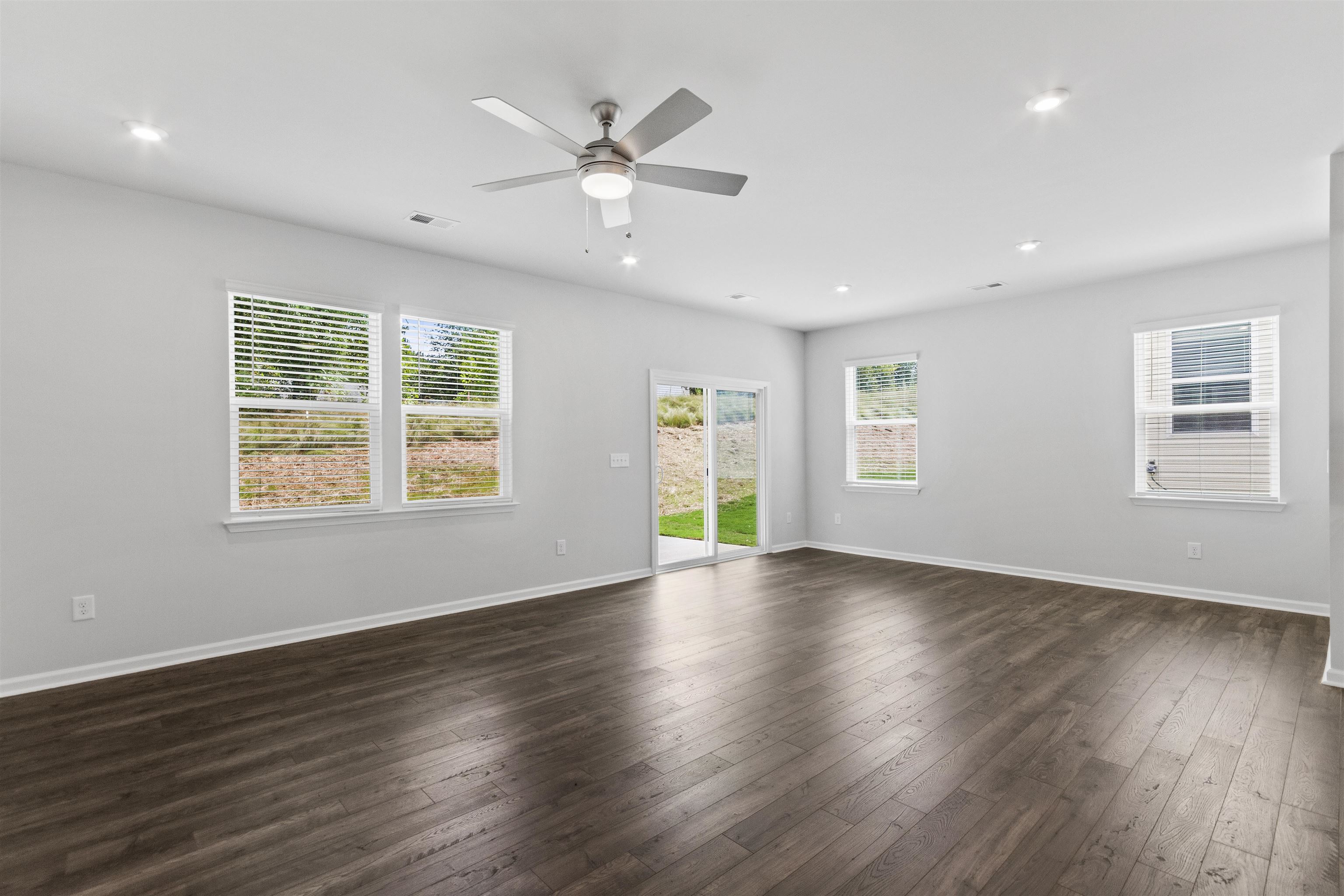 2060 Halton Oaks Drive Property Photo 9