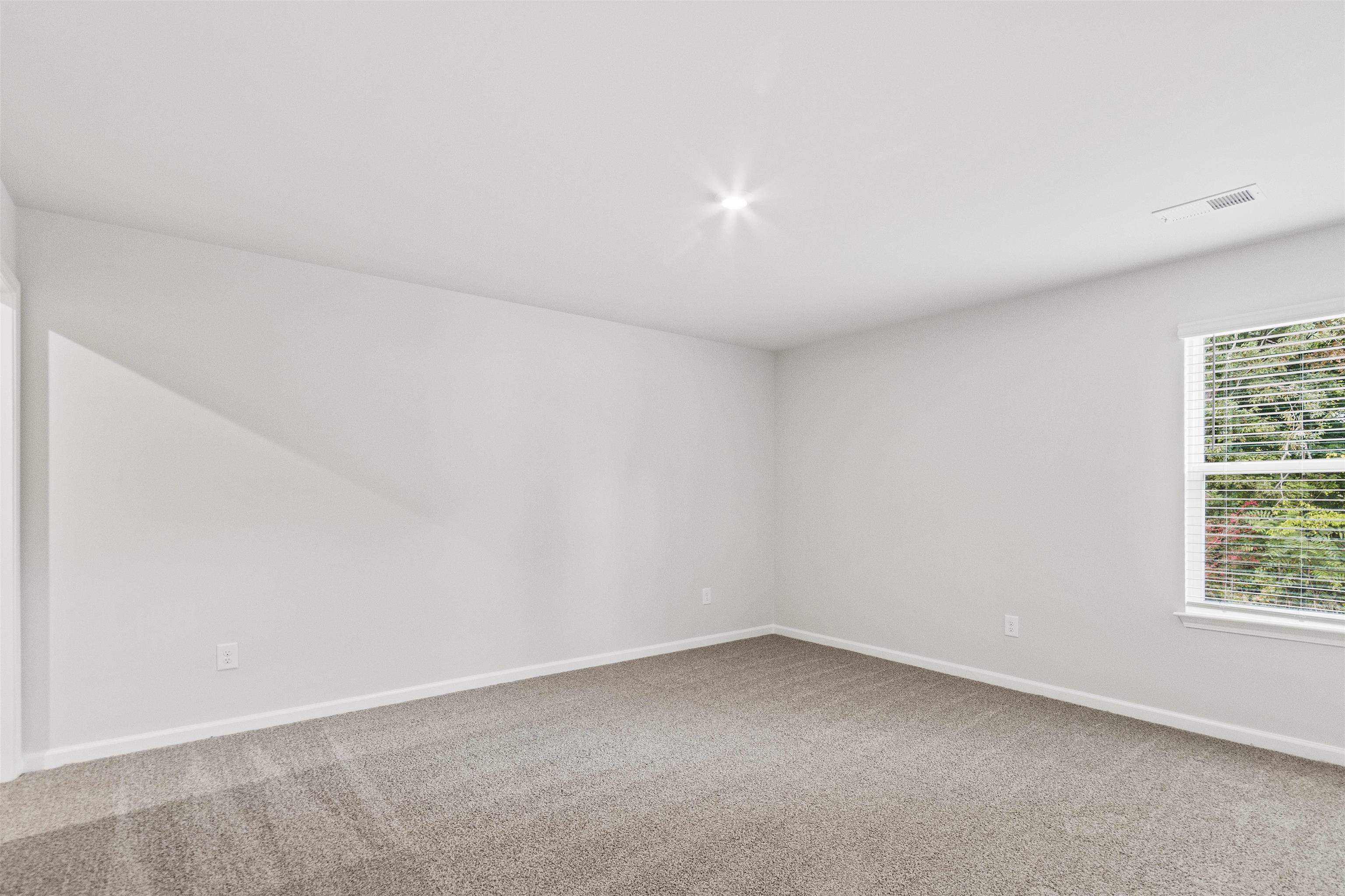 2060 Halton Oaks Drive Property Photo 18