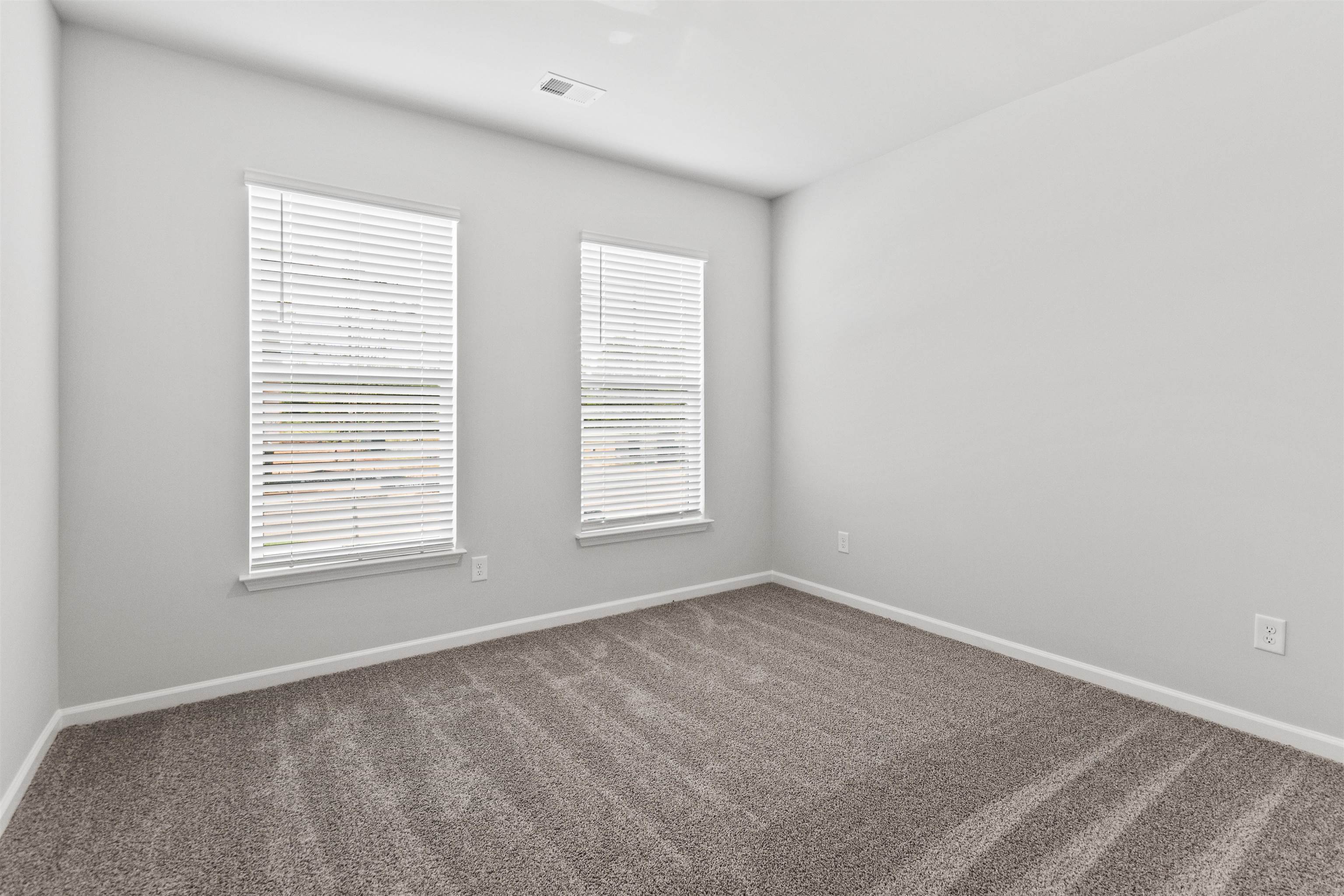 2060 Halton Oaks Drive Property Photo 24