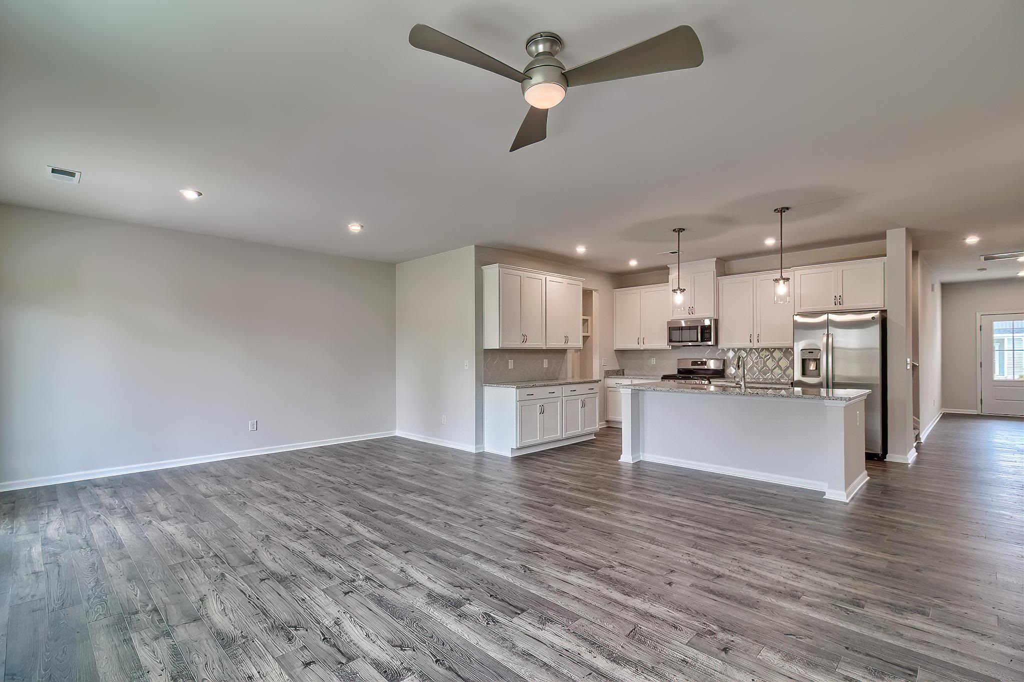 2056 Halton Oaks Property Photo 6