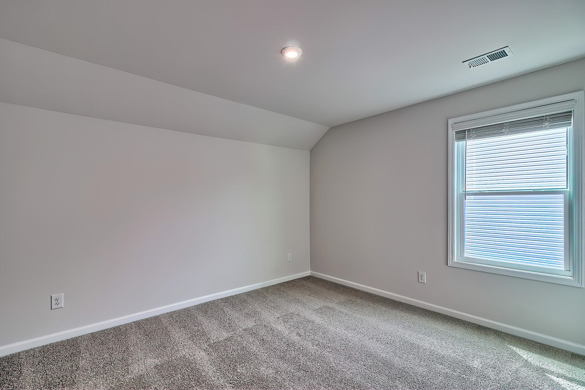 2056 Halton Oaks Property Photo 19