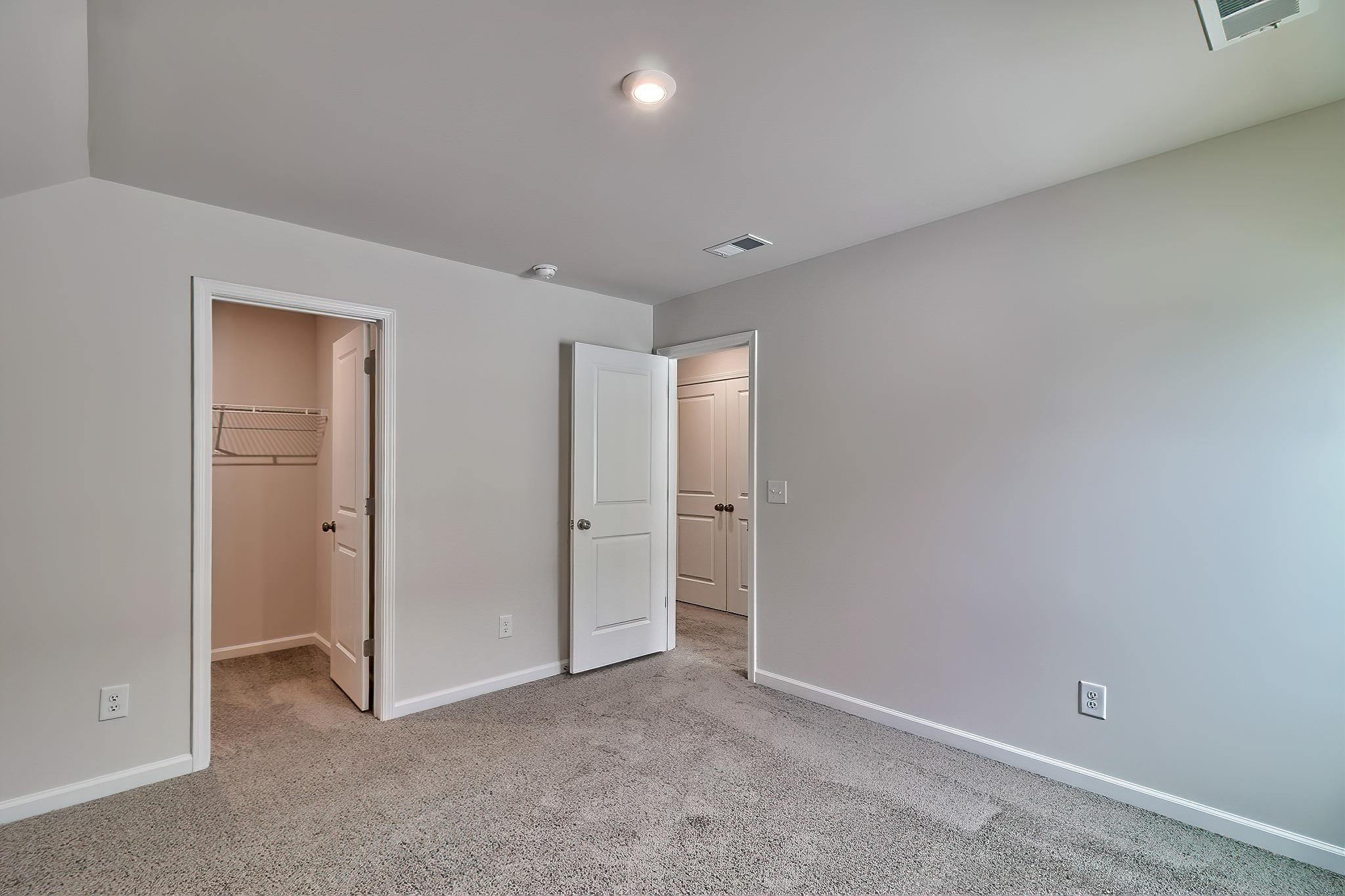 2056 Halton Oaks Property Photo 23