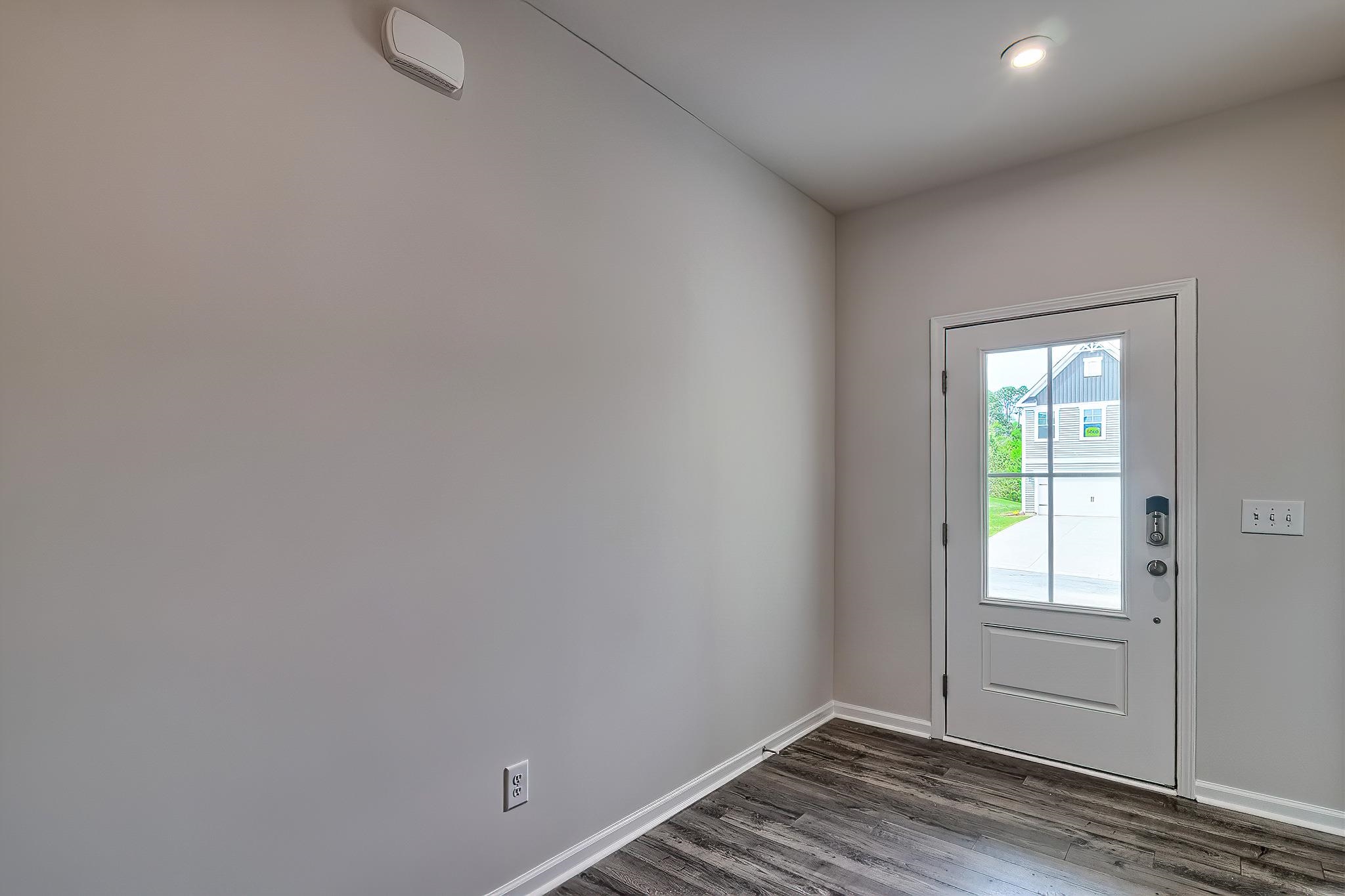 2056 Halton Oaks Property Photo 27