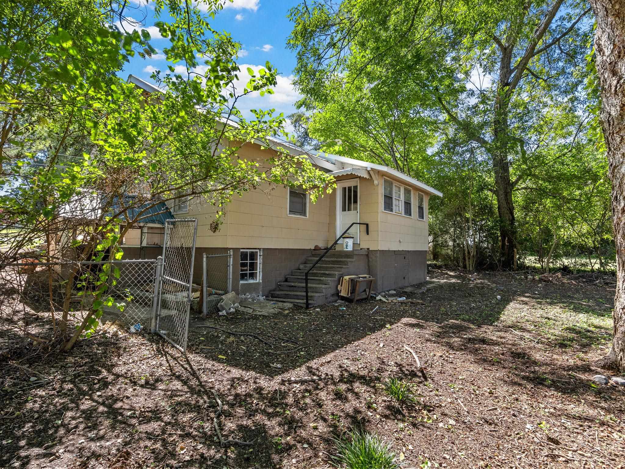 709 Perrin Ave Property Photo 4