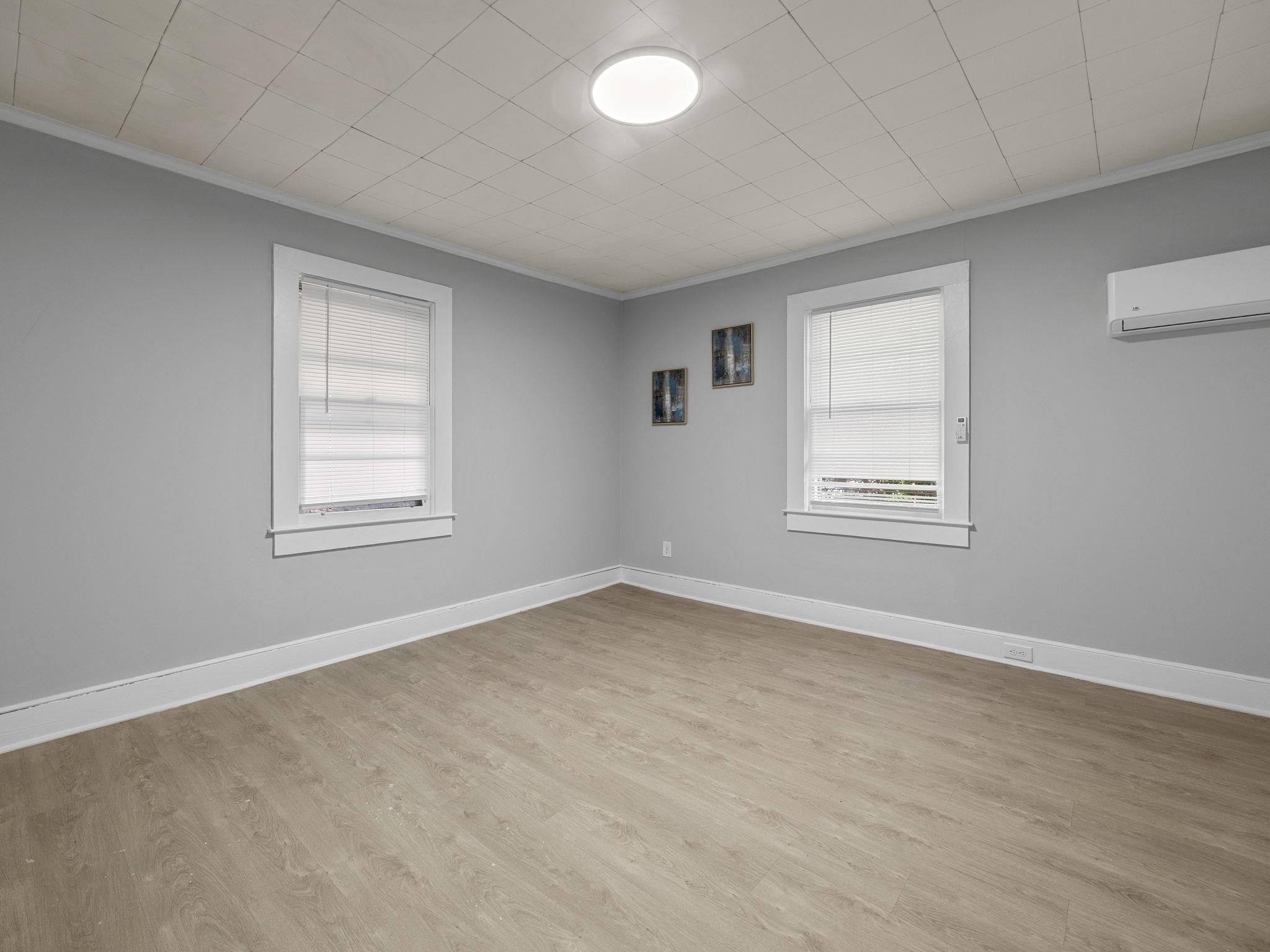 709 Perrin Ave Property Photo 16