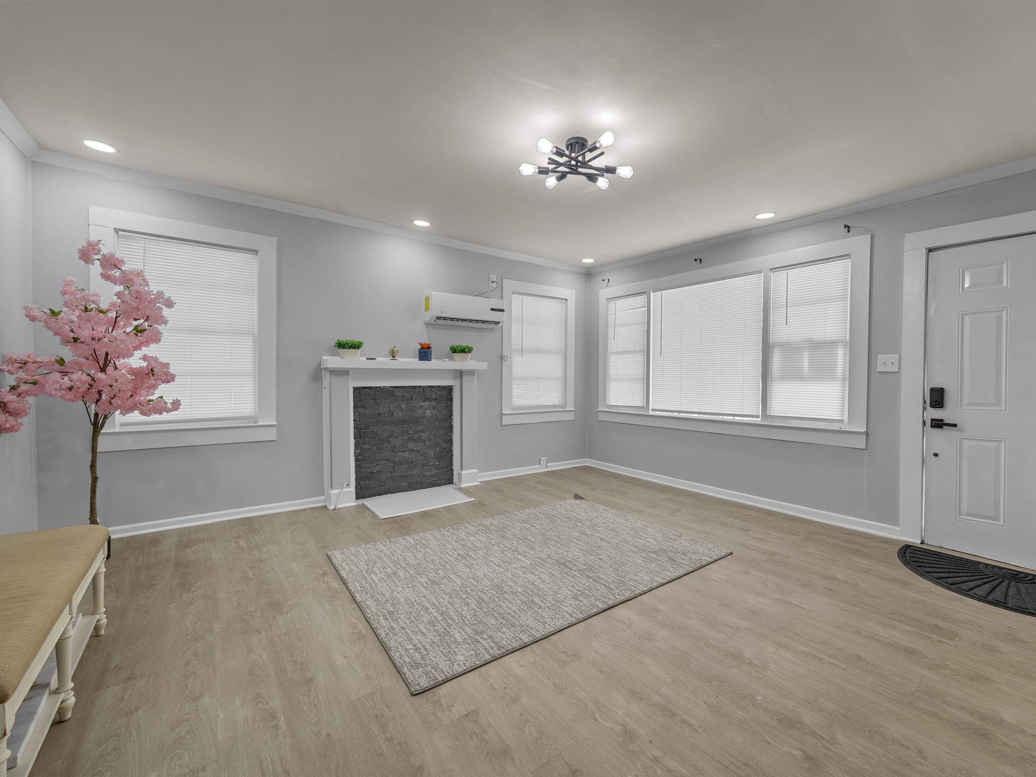 709 Perrin Ave Property Photo 27