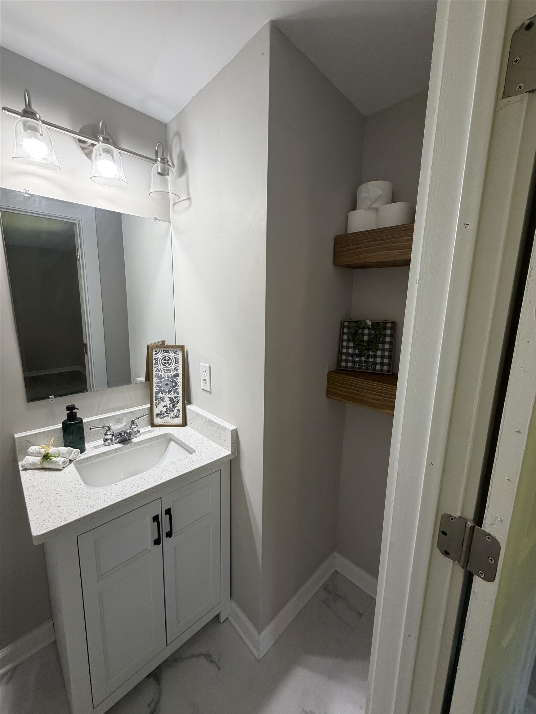 2929 Corinth Road Property Photo 13