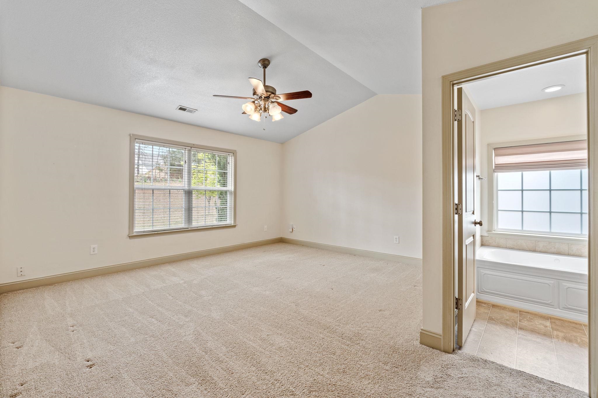 863 Vandenburg Drive Property Photo 14
