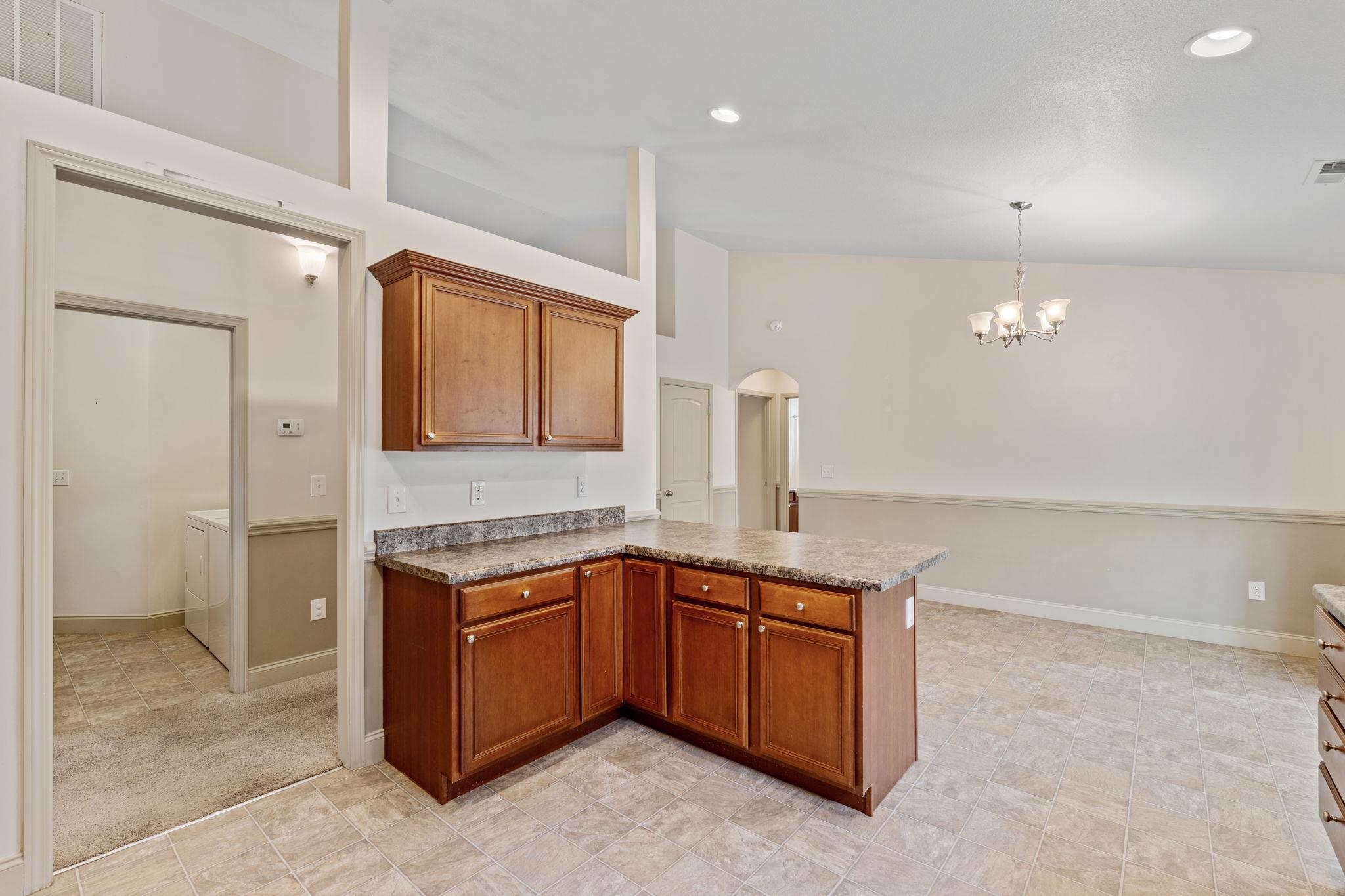 863 Vandenburg Drive Property Photo 18