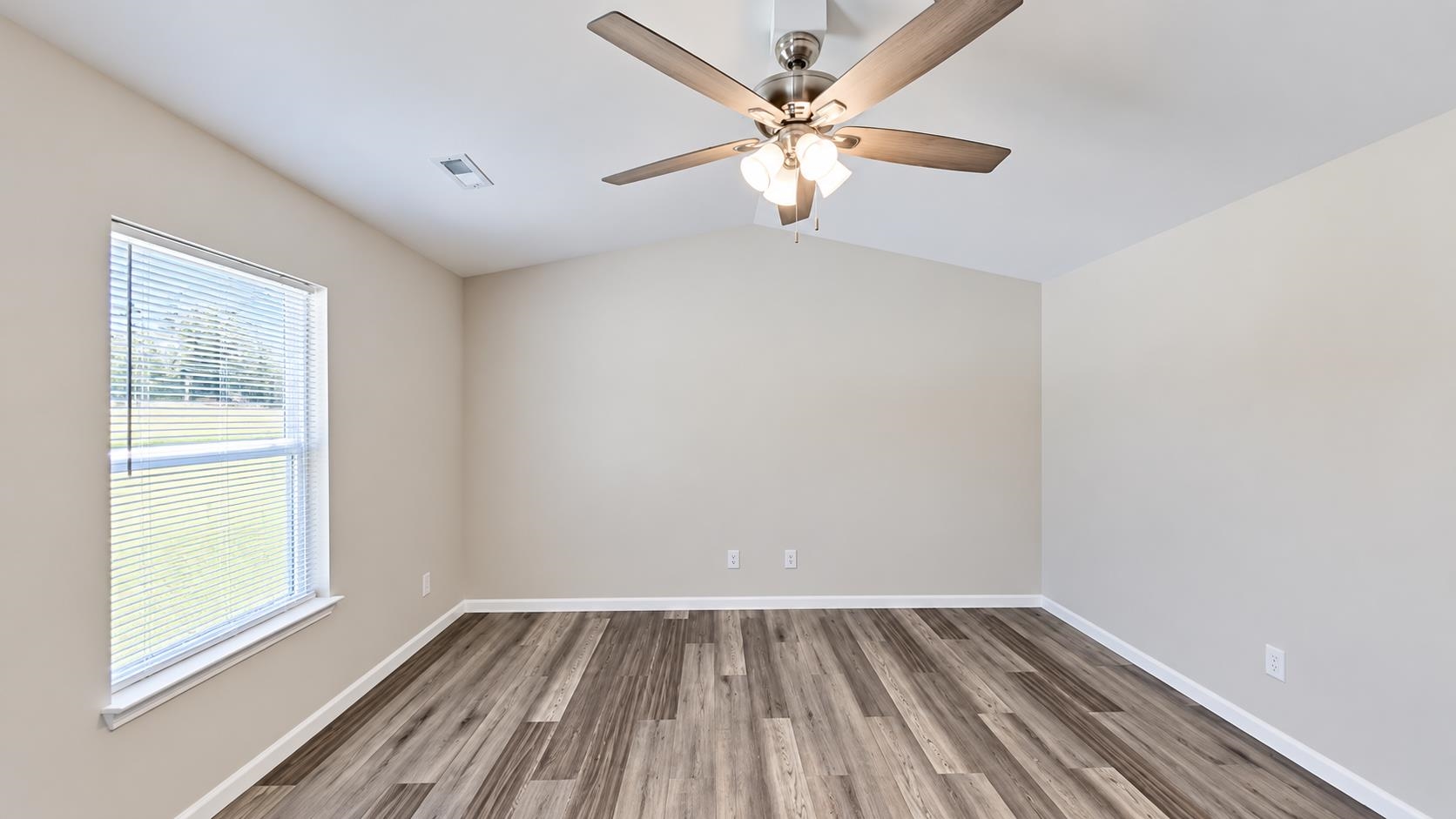 342302 Property Photo 6