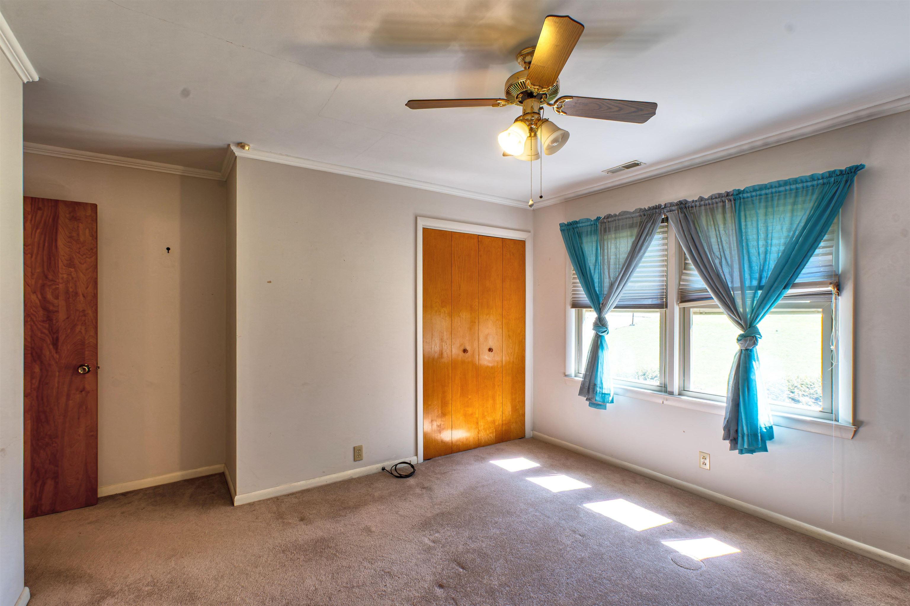 110 Crestview Dr Property Photo 20