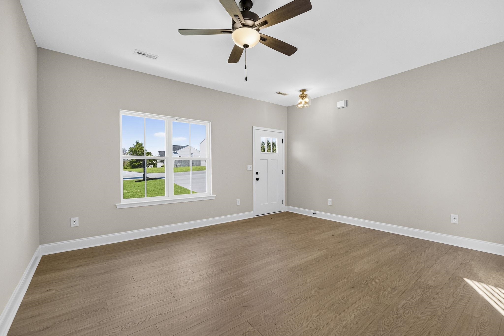 335 Carnahan Drive Property Photo 7