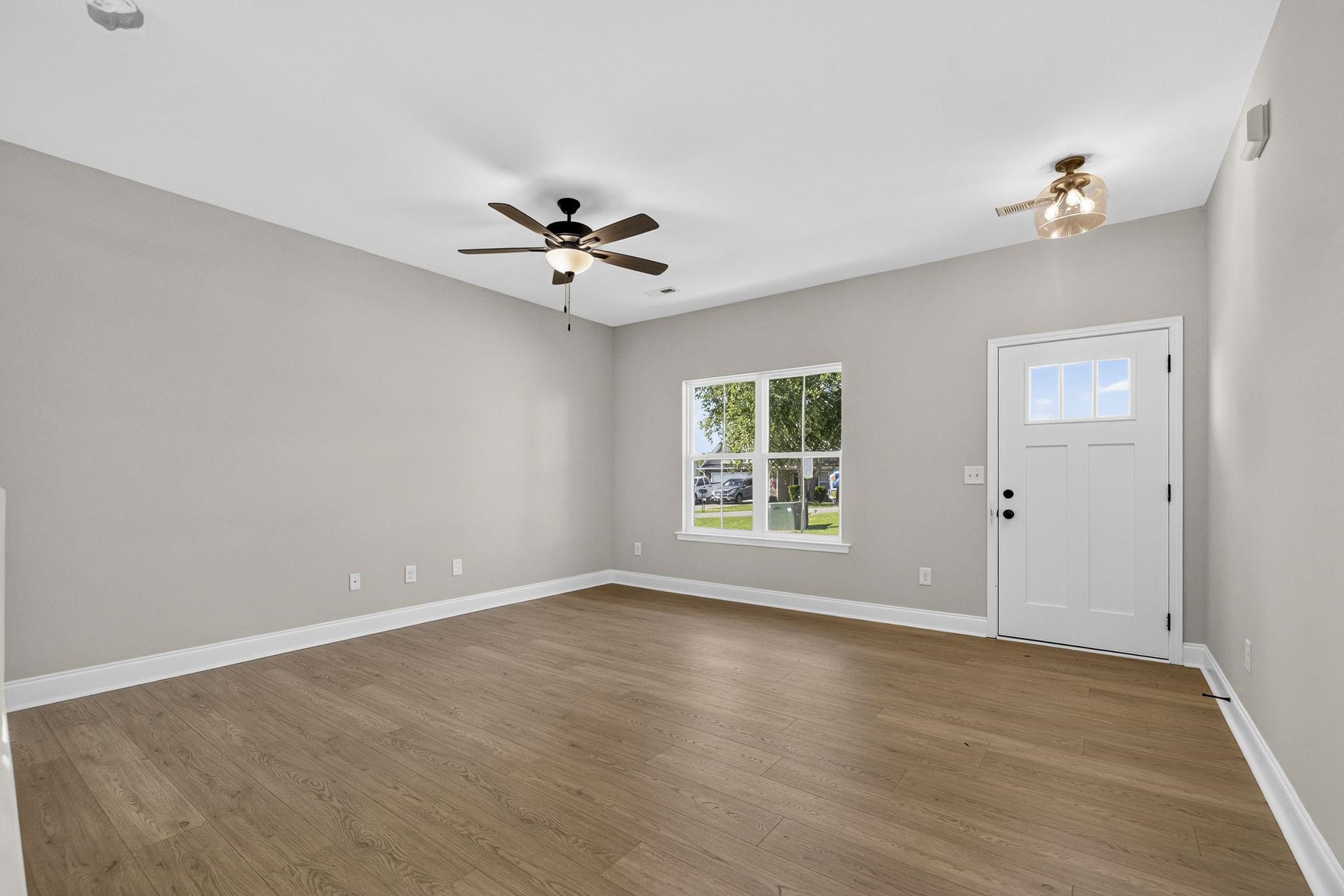 335 Carnahan Drive Property Photo 8