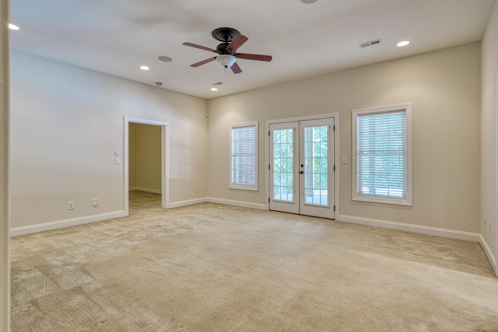 507 Carrickmore Court Property Photo 35
