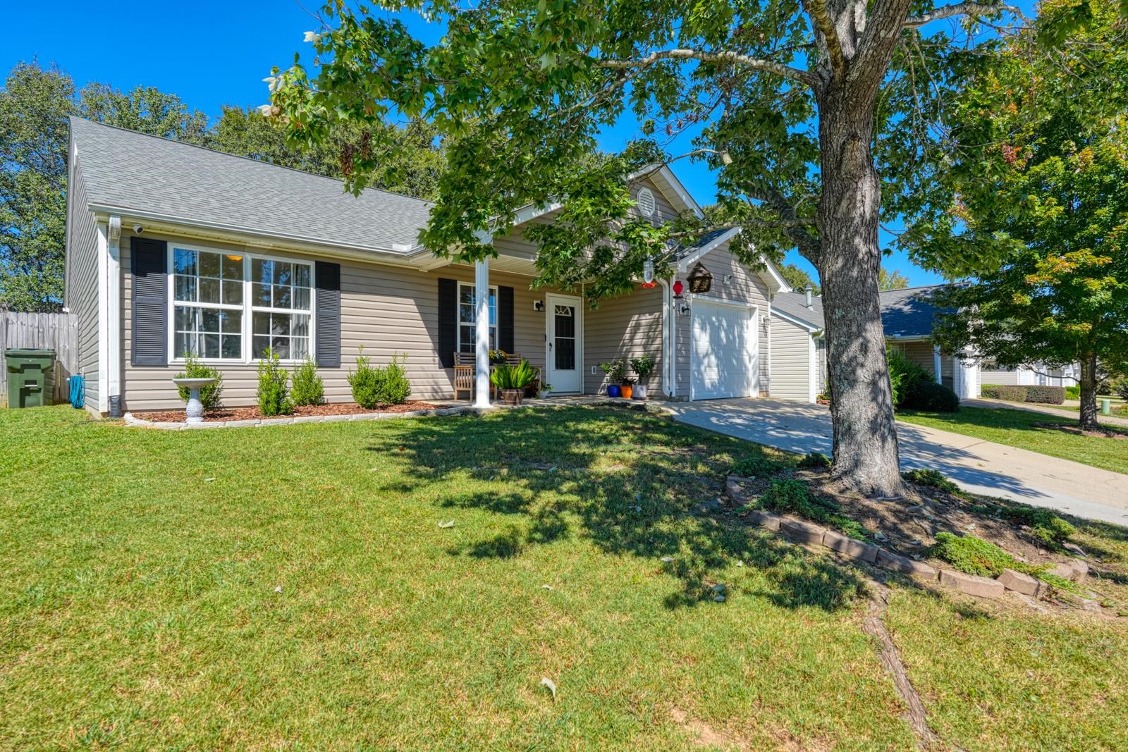 539 Hamilton Chase Drive Property Photo 6